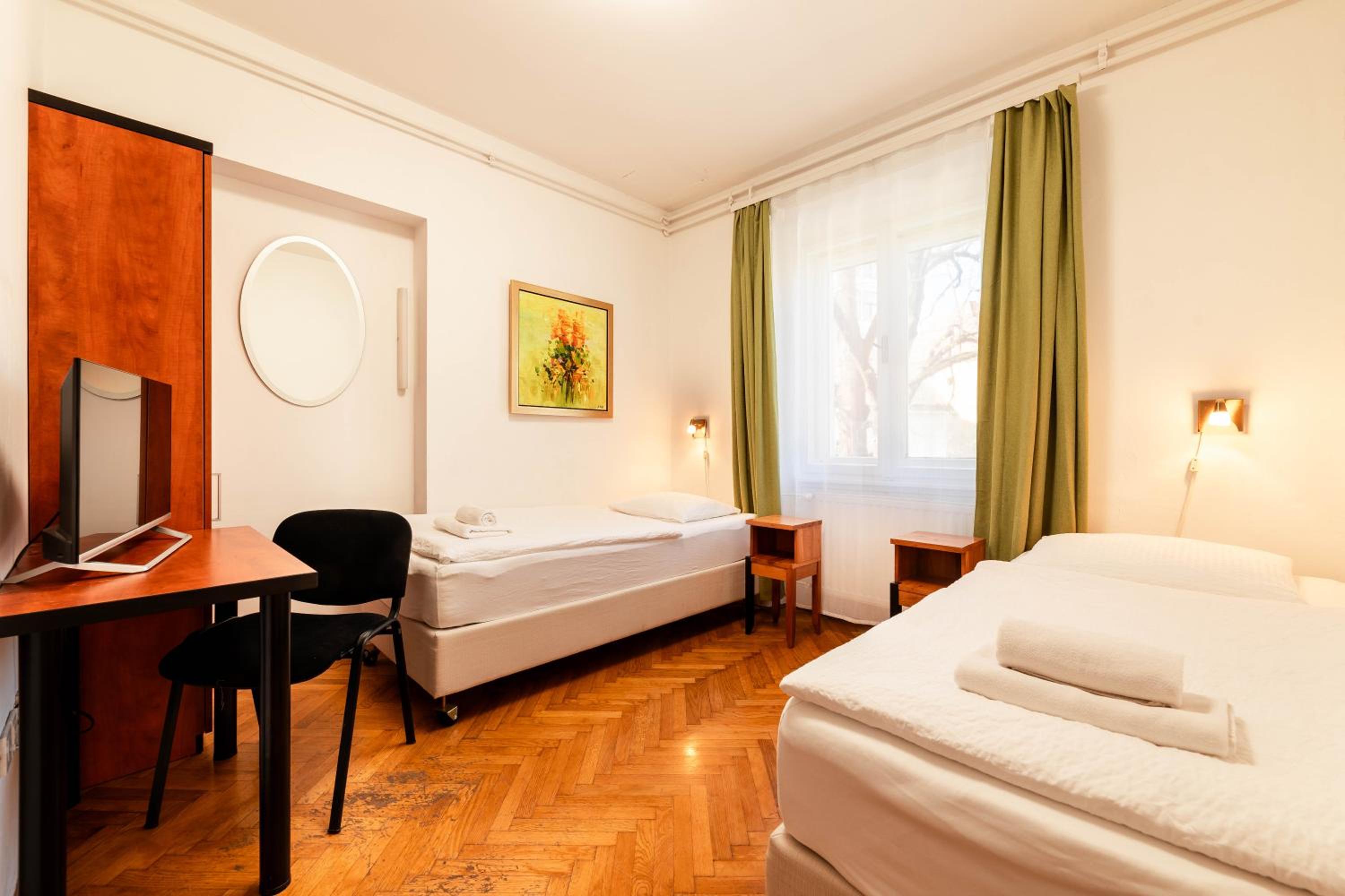 Twin Room photo 2