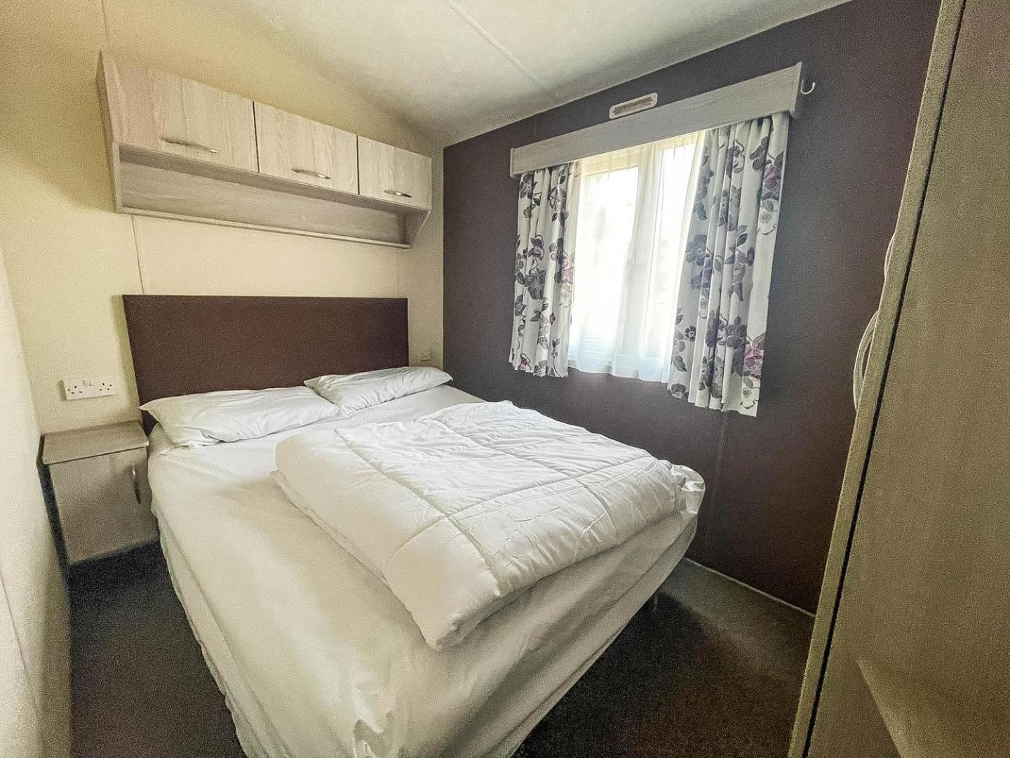 Mobile Home photo 2