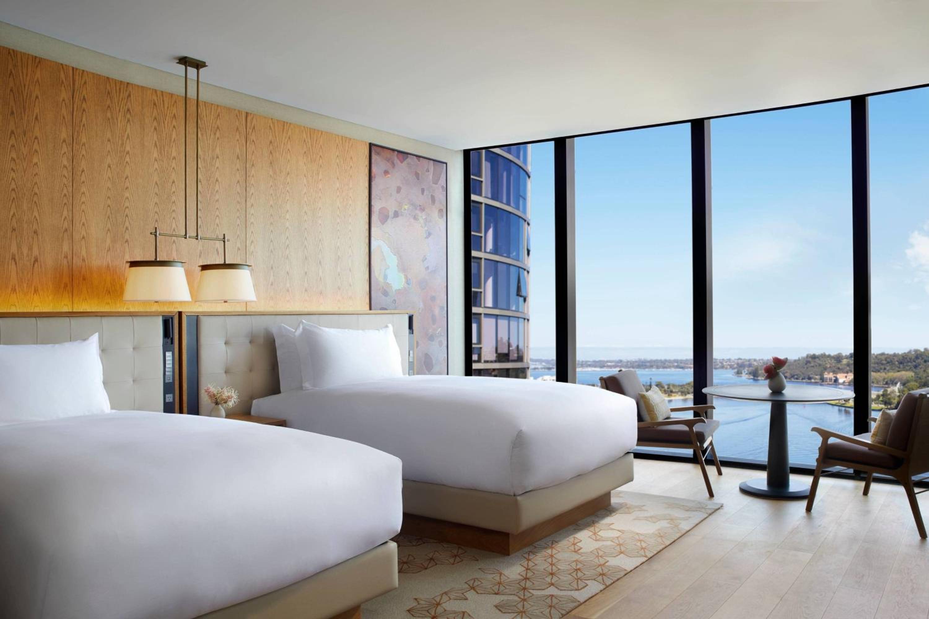 Swan River View, Premium Guest Room, 2 Double Beds