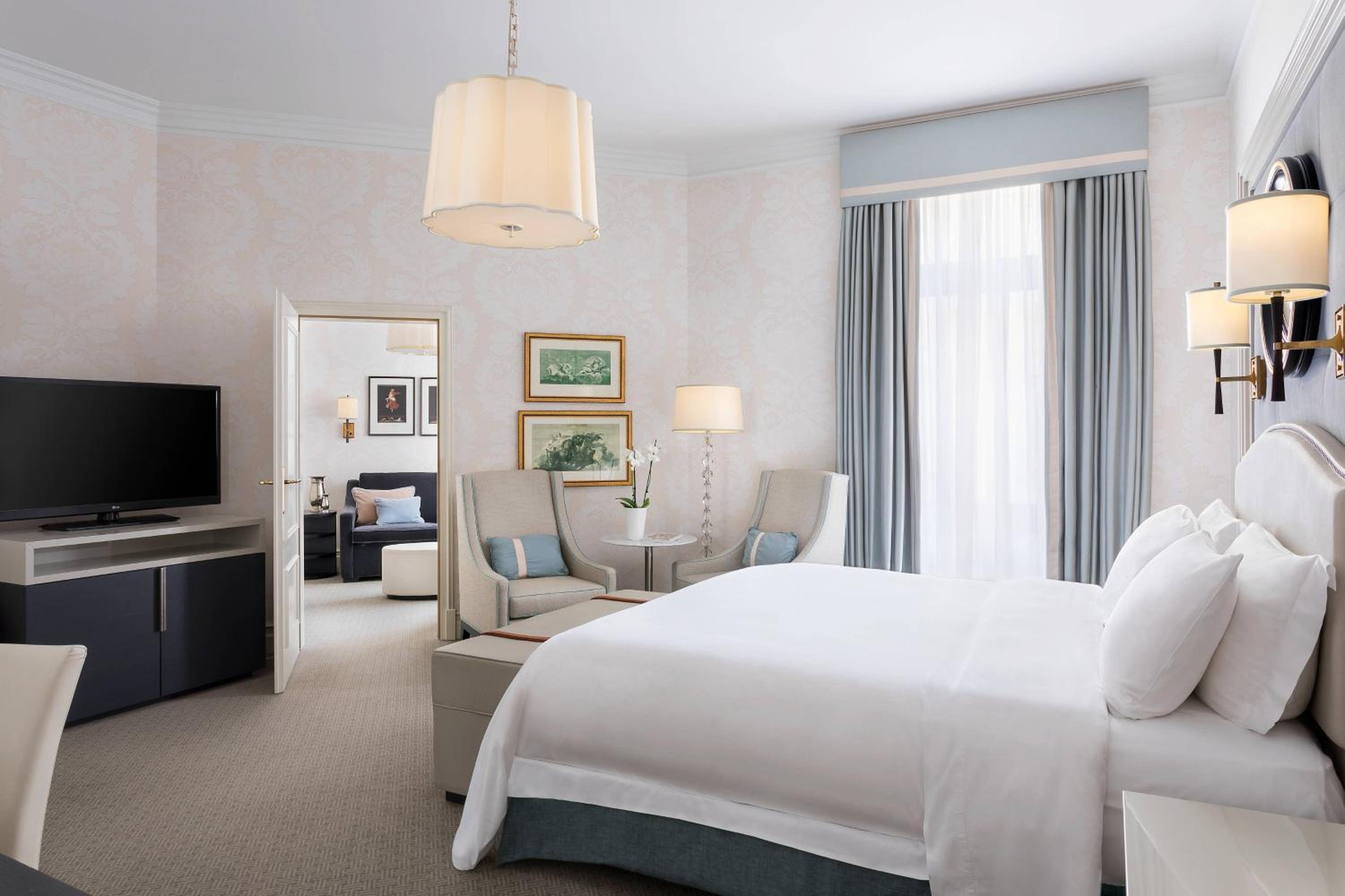 Junior Suite, 1 Bedroom Junior Suite, 1 King