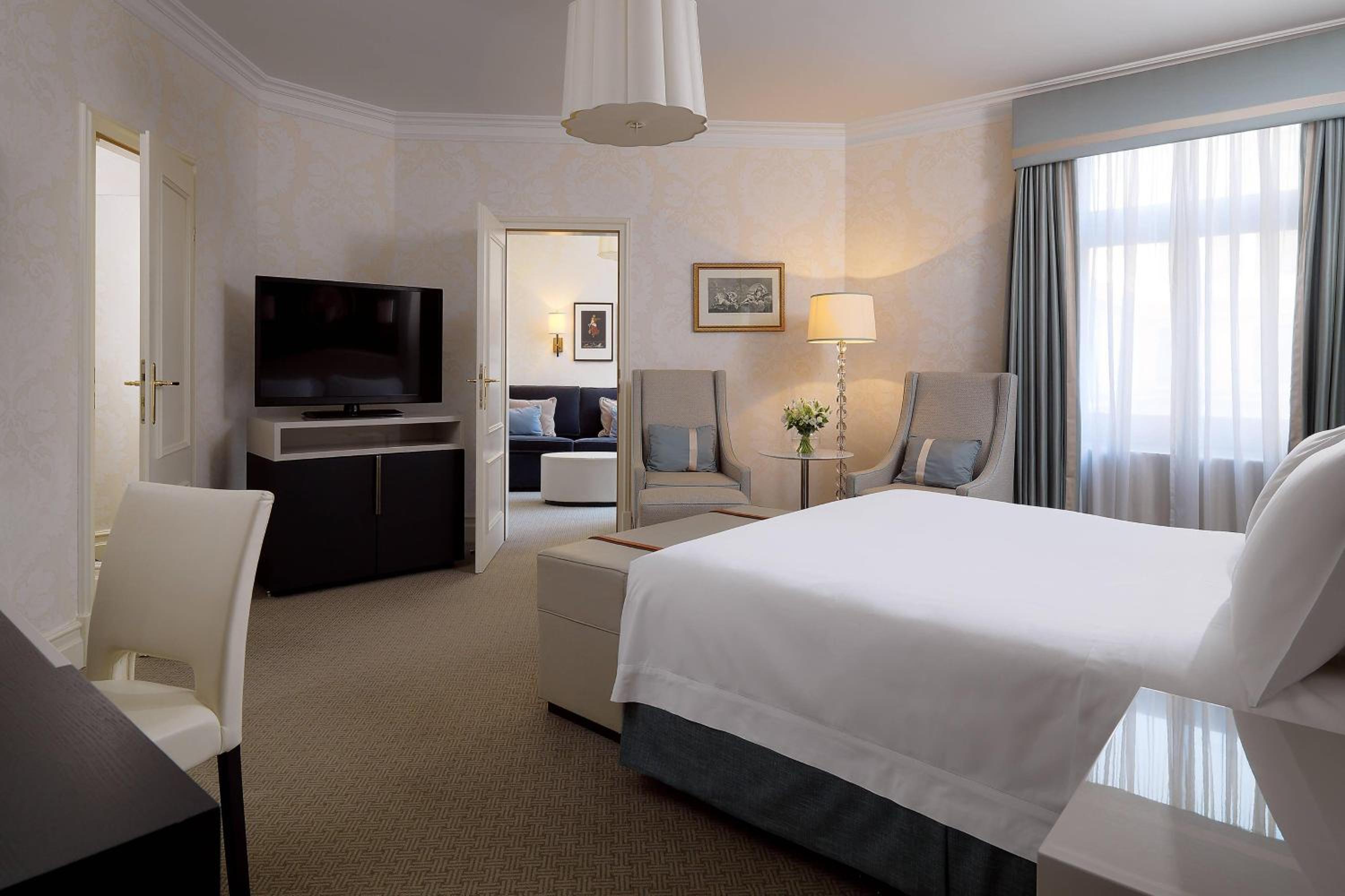 Junior Suite, 1 Bedroom Junior Suite, 1 King