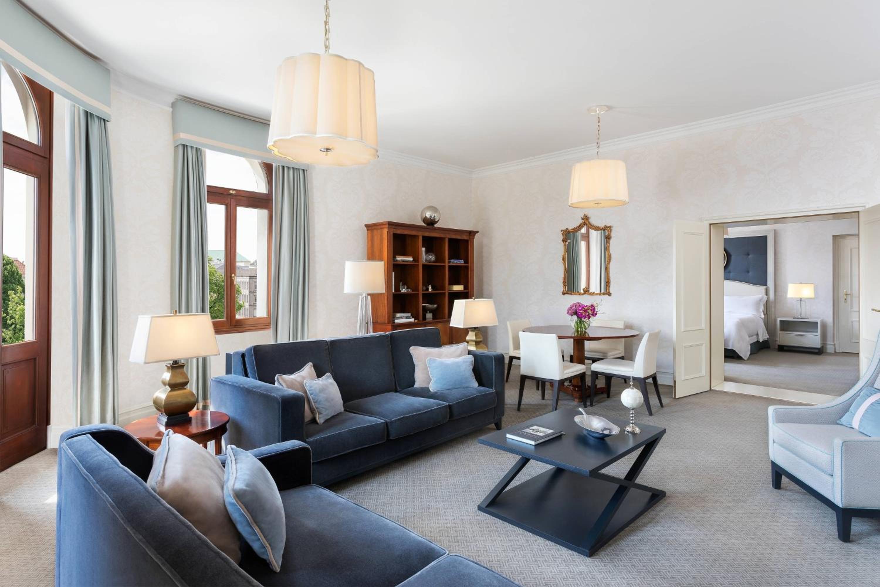 Glorietta Suite, 2 Bedroom Suite, 1 King, Main Street view