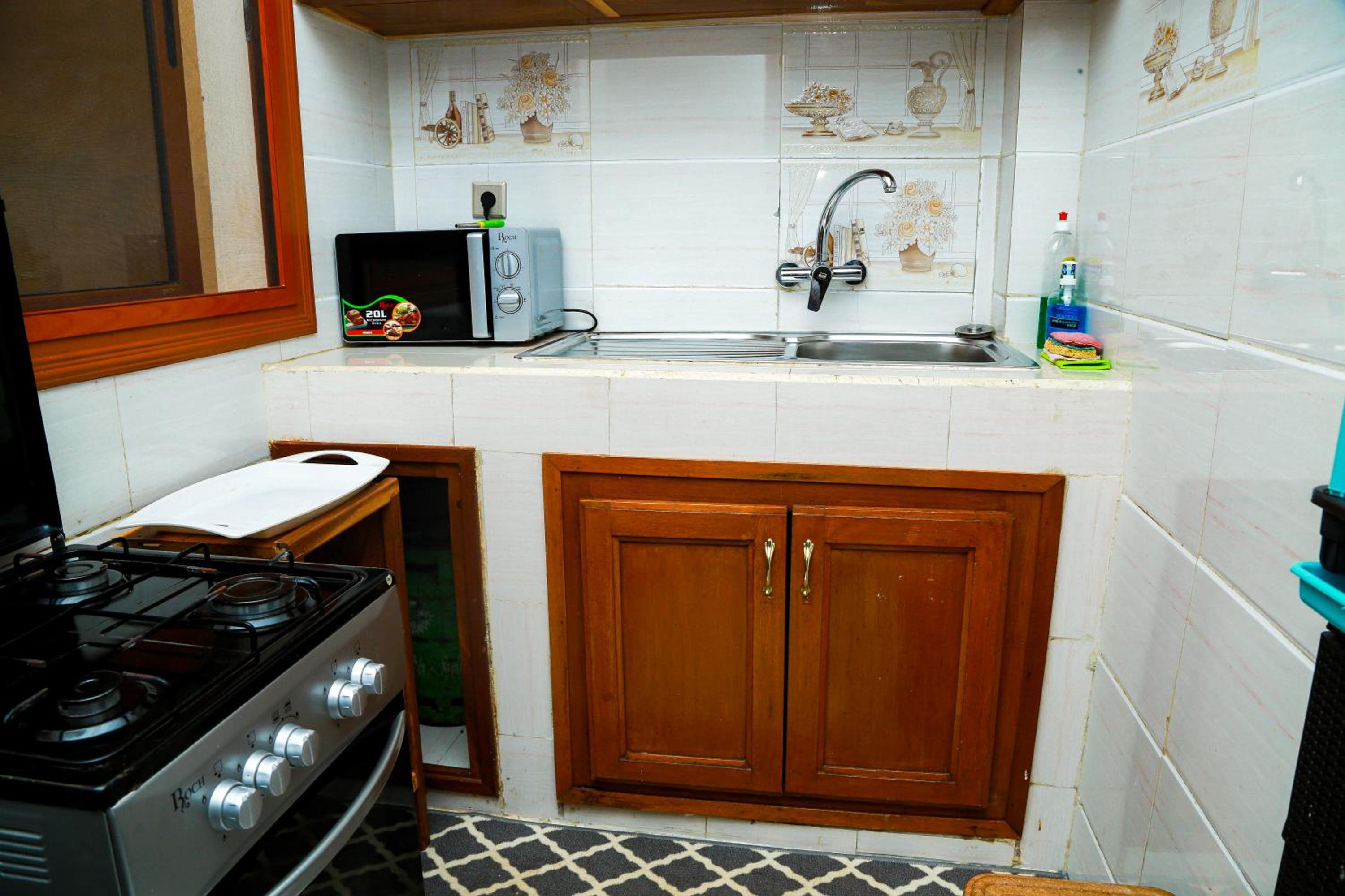 One-Bedroom Apartment photo 3