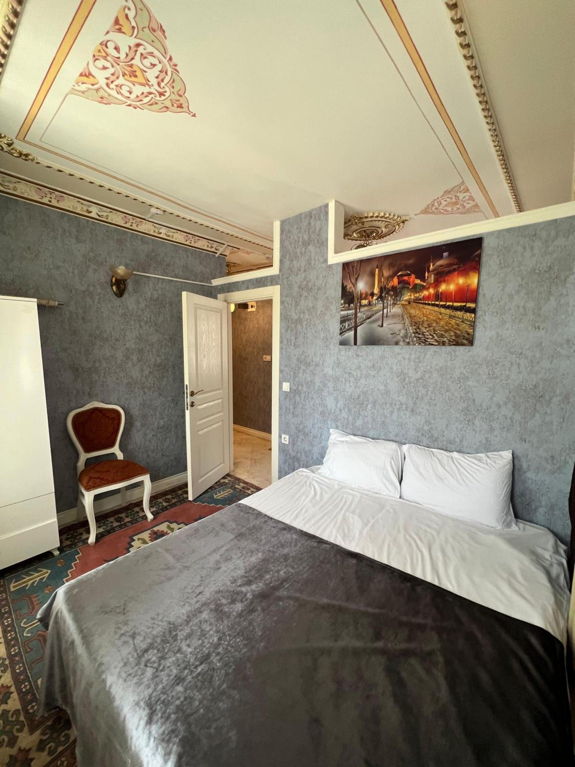Single Room photo 3