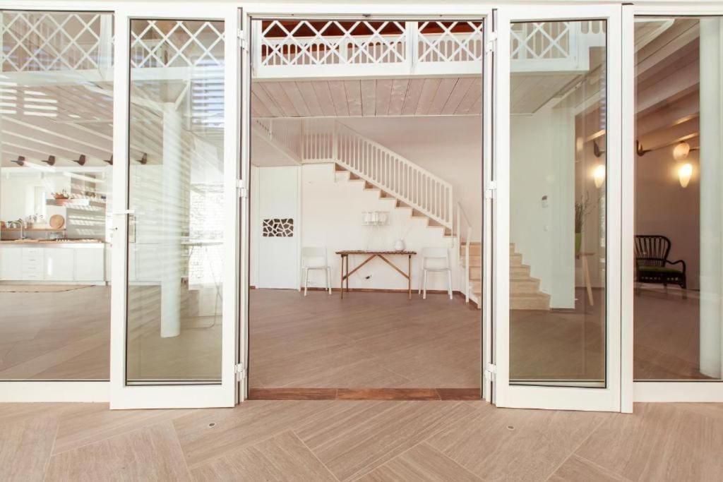 Three-Bedroom Villa photo 1