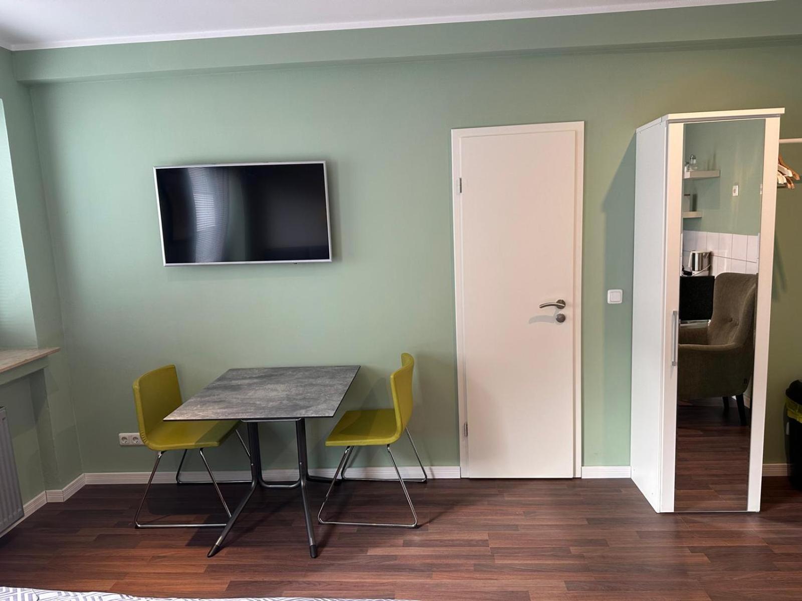Double Room - Photo 6