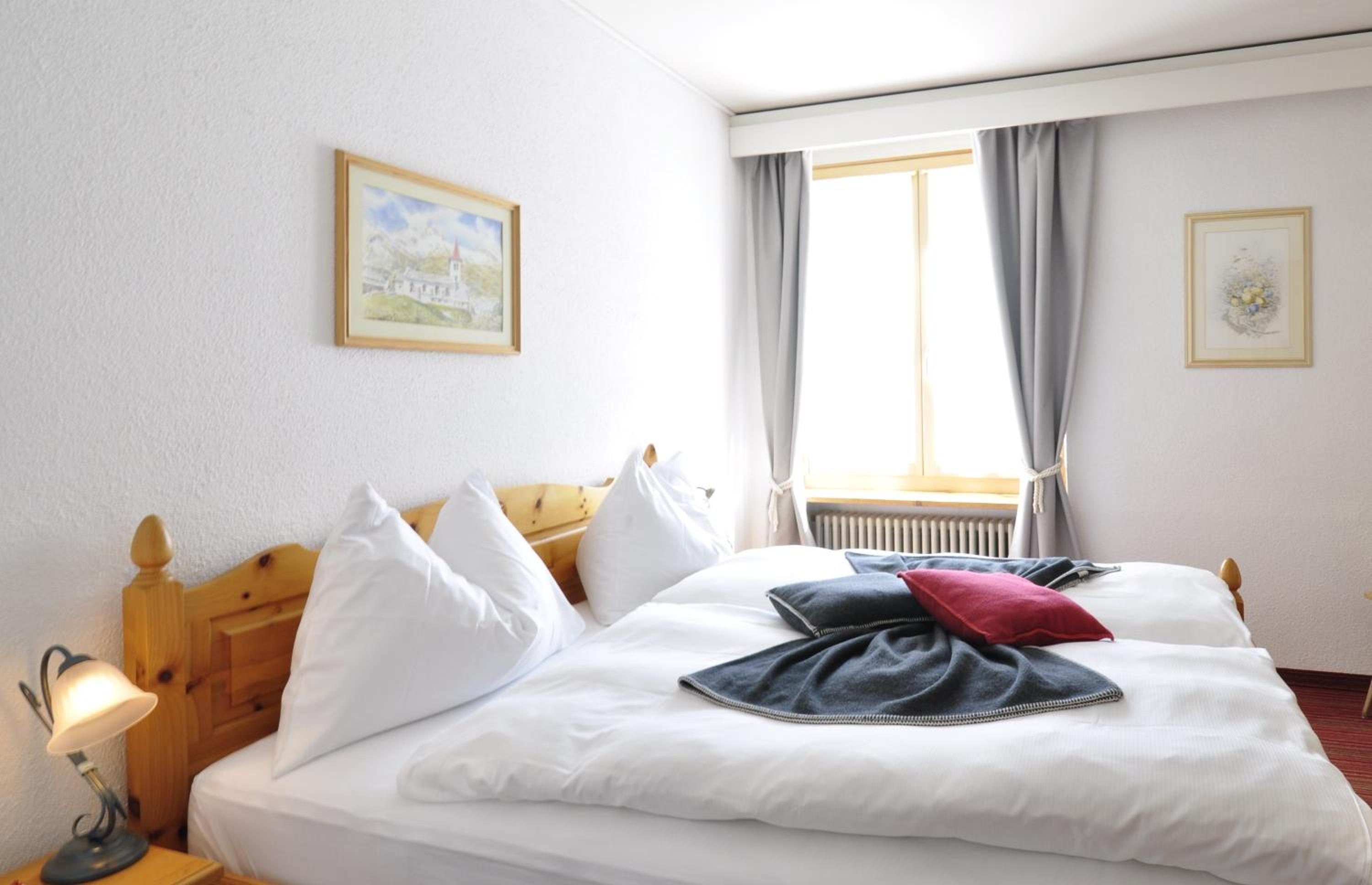 Budget Double Room - Photo 2