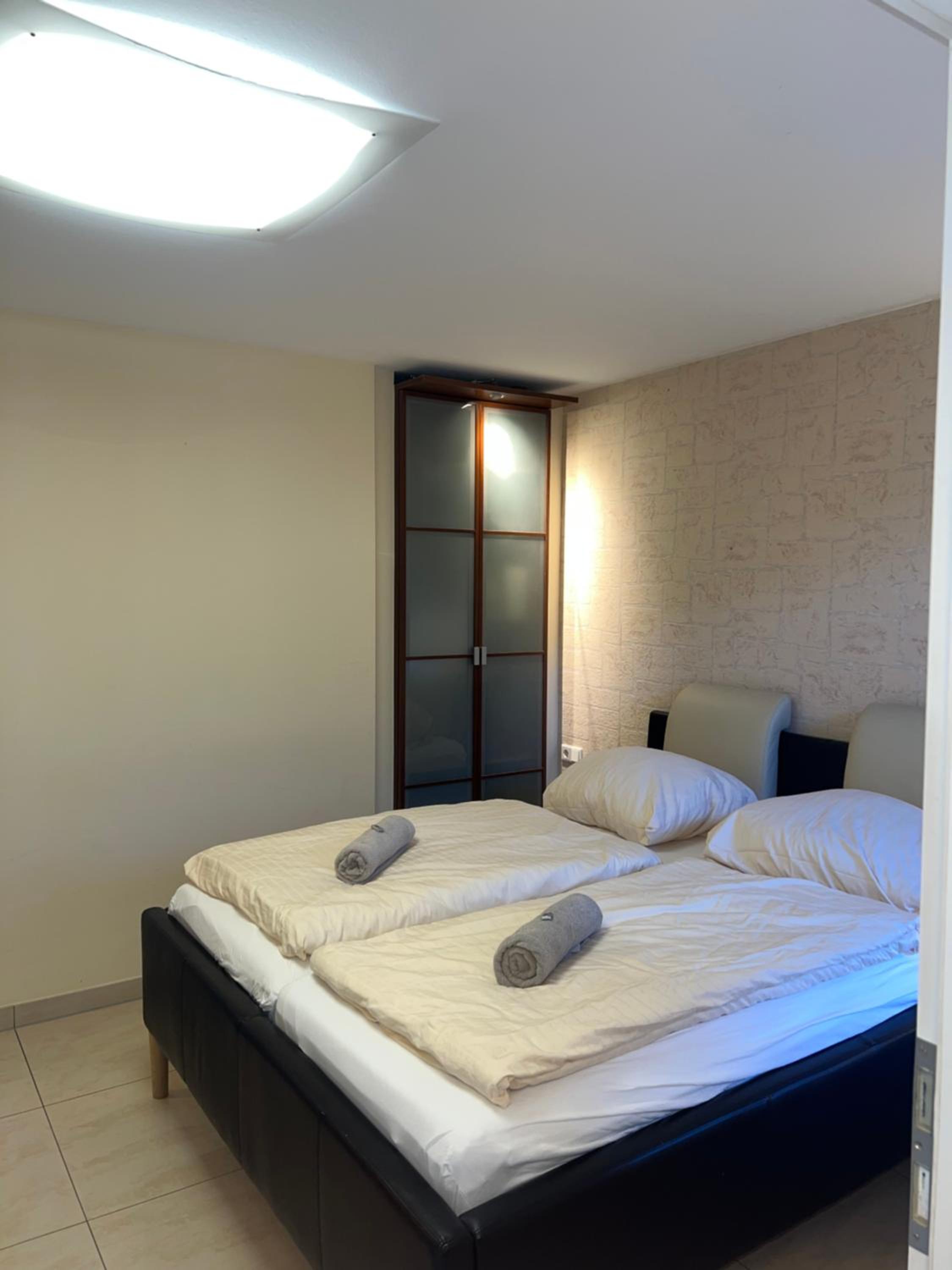 Two-Bedroom Apartment with Terrace - Photo 3