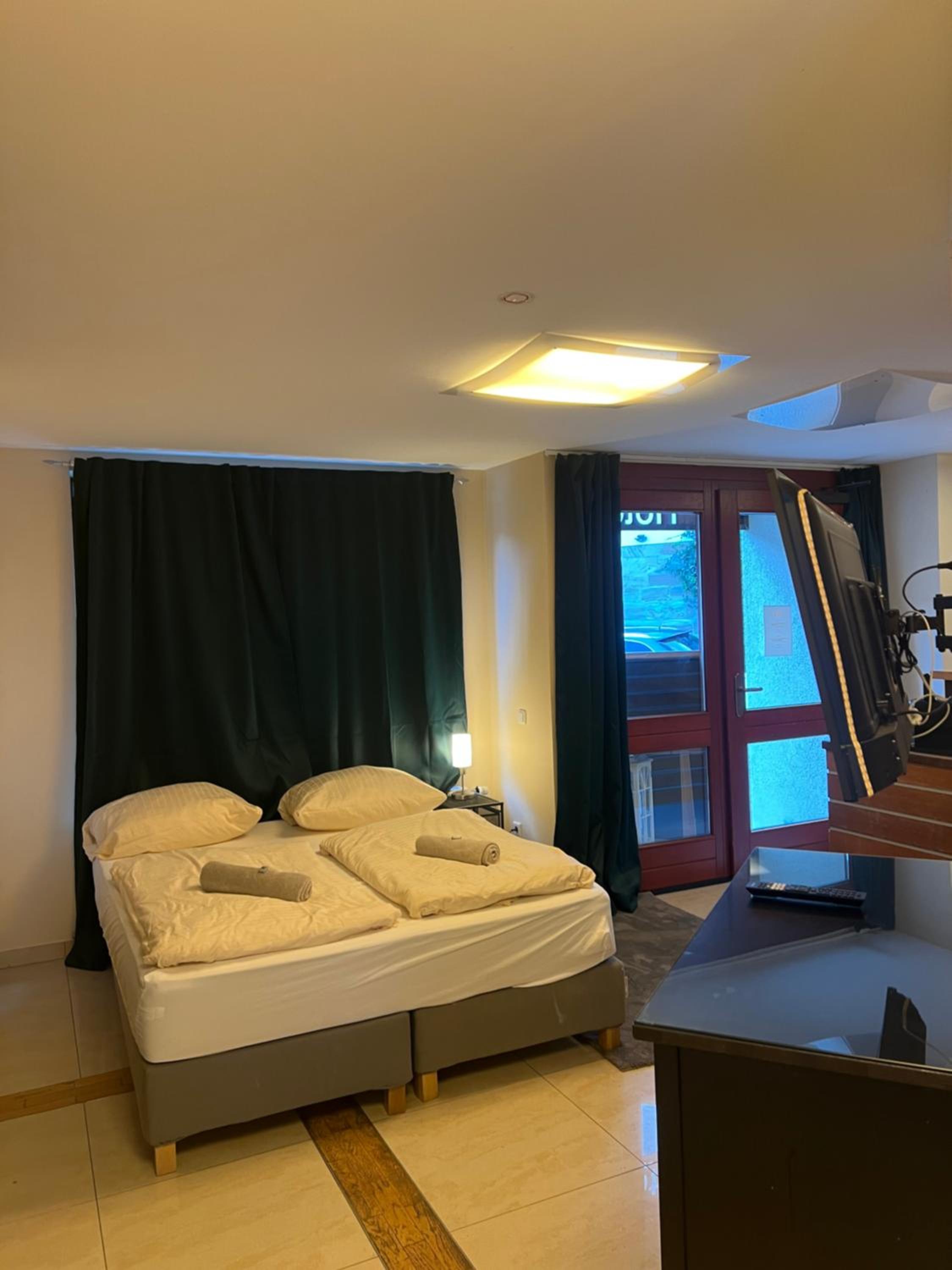 Two-Bedroom Apartment with Terrace - Photo 2