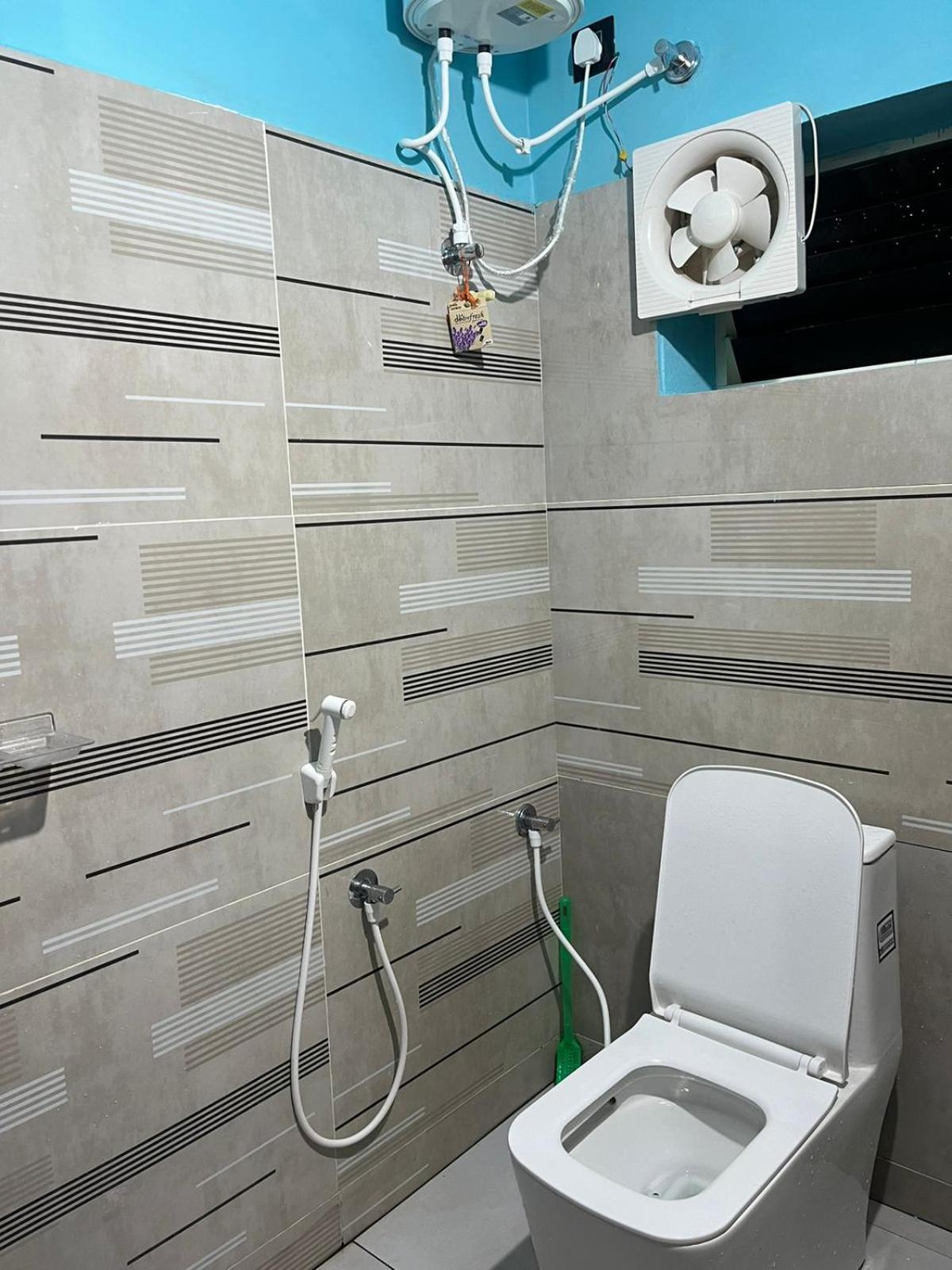 Double Room with Private Bathroom photo 3