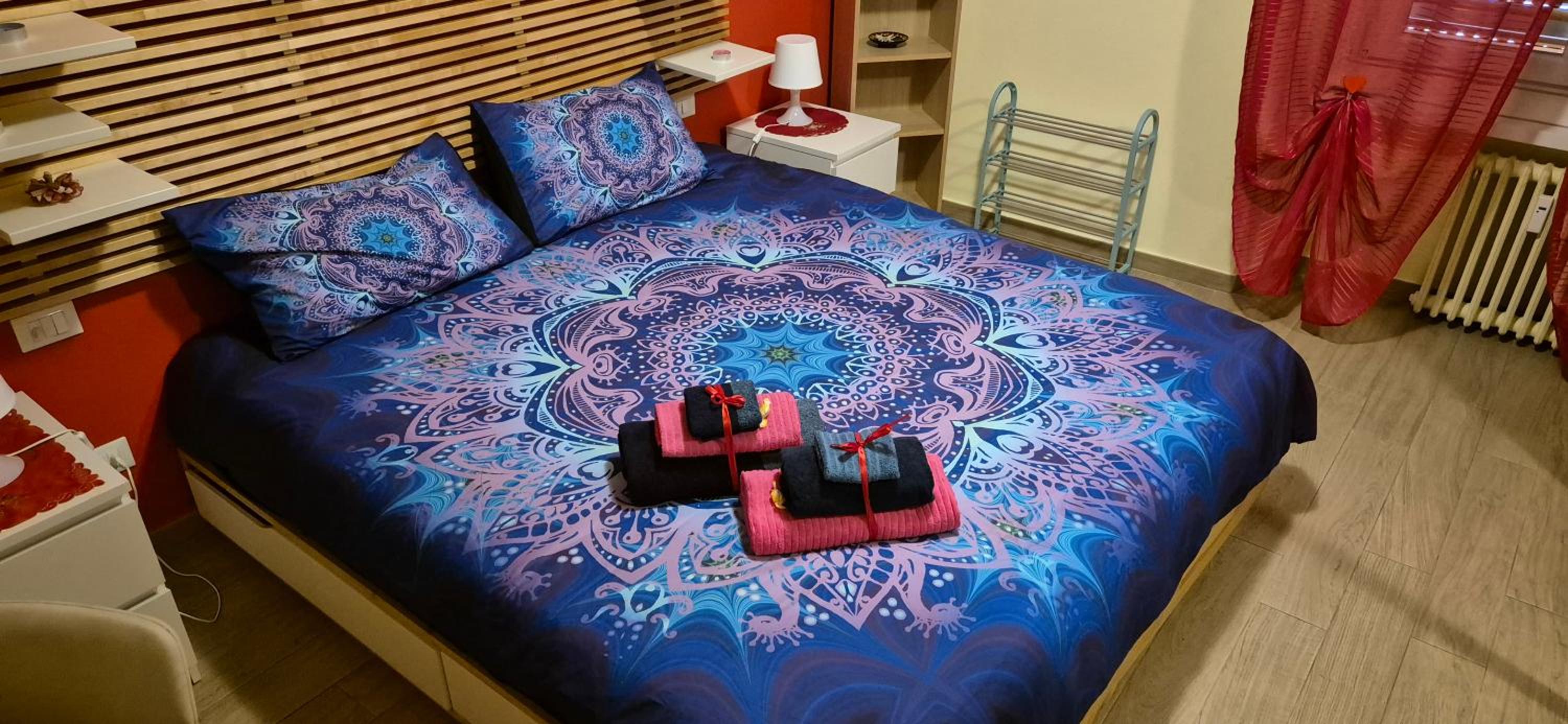 Standard Double Room with Shared Bathroom