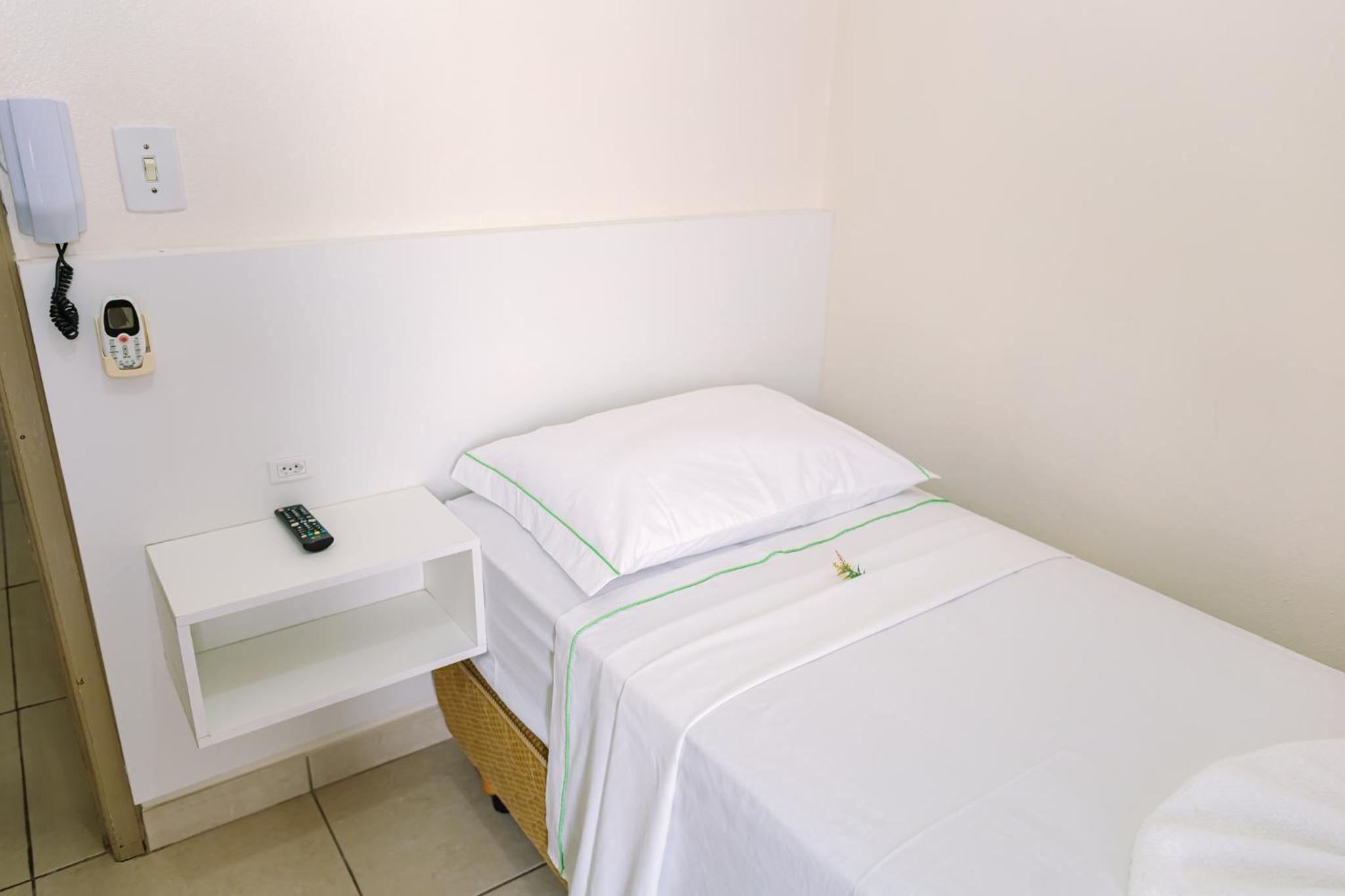 Single Room with Private Bathroom photo 1