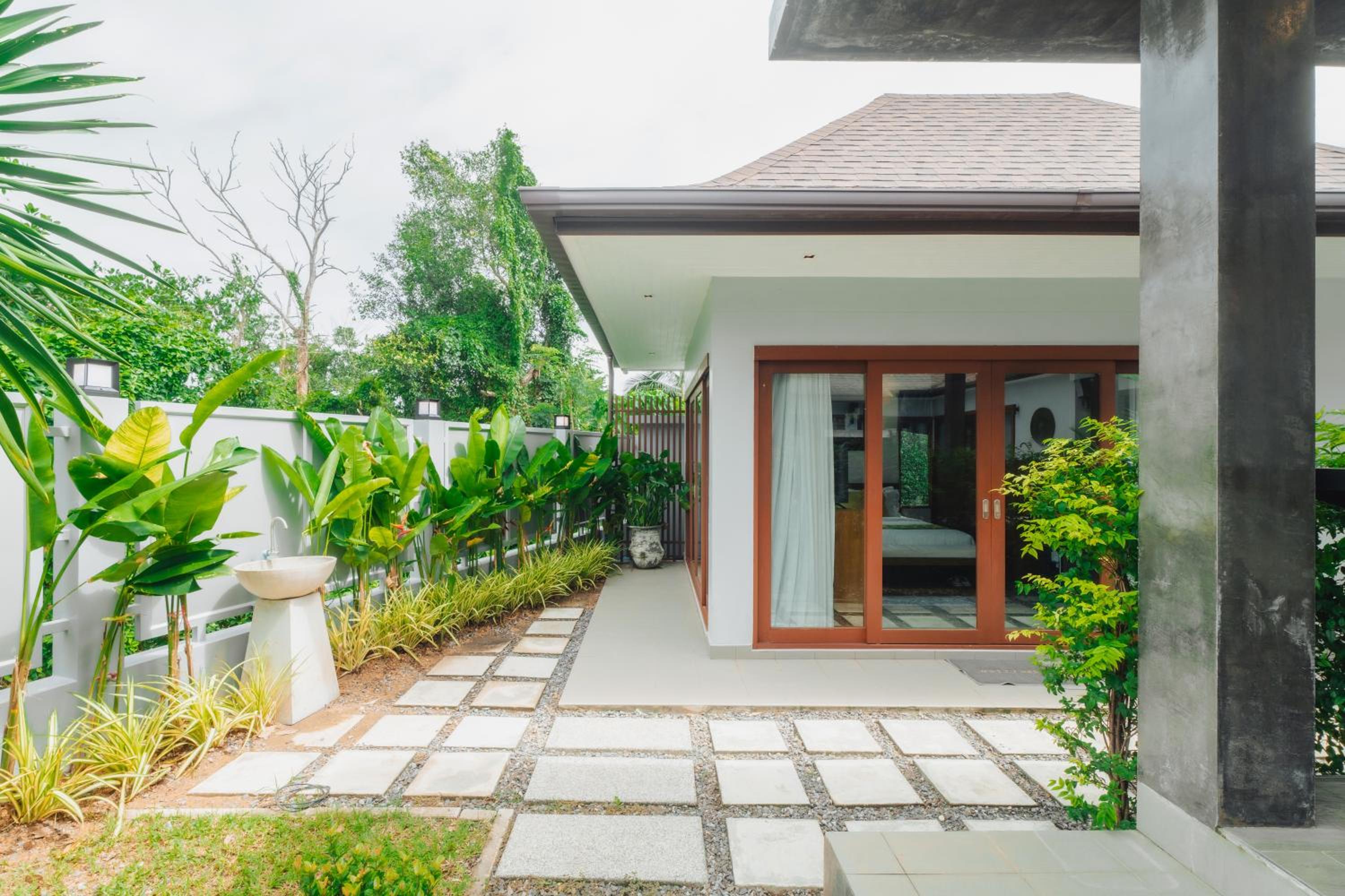 Three-Bedroom Villa - Photo 13