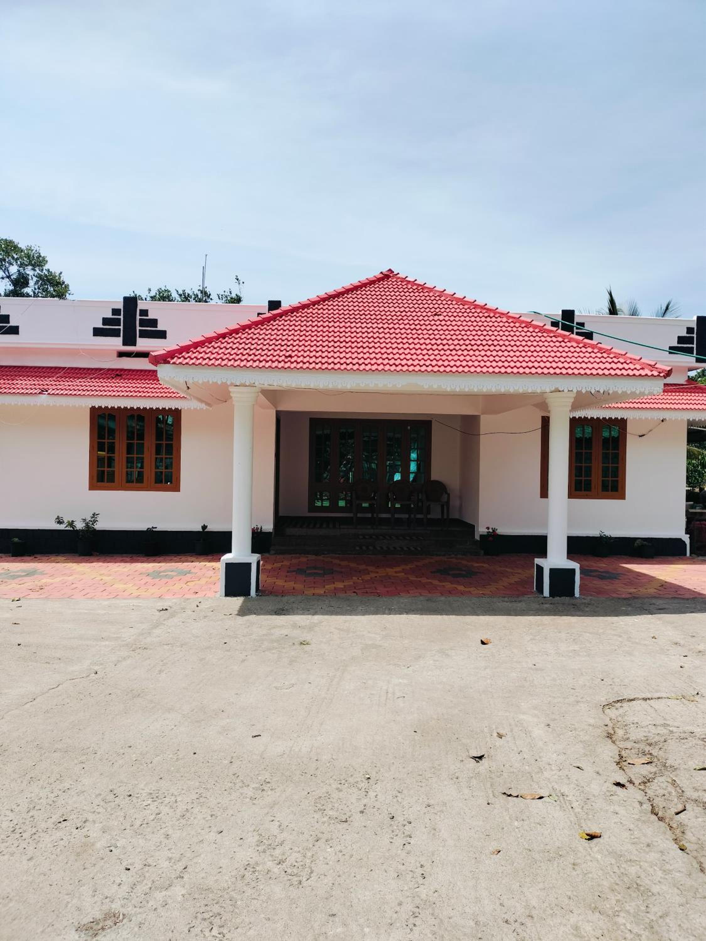 Villa photo 2