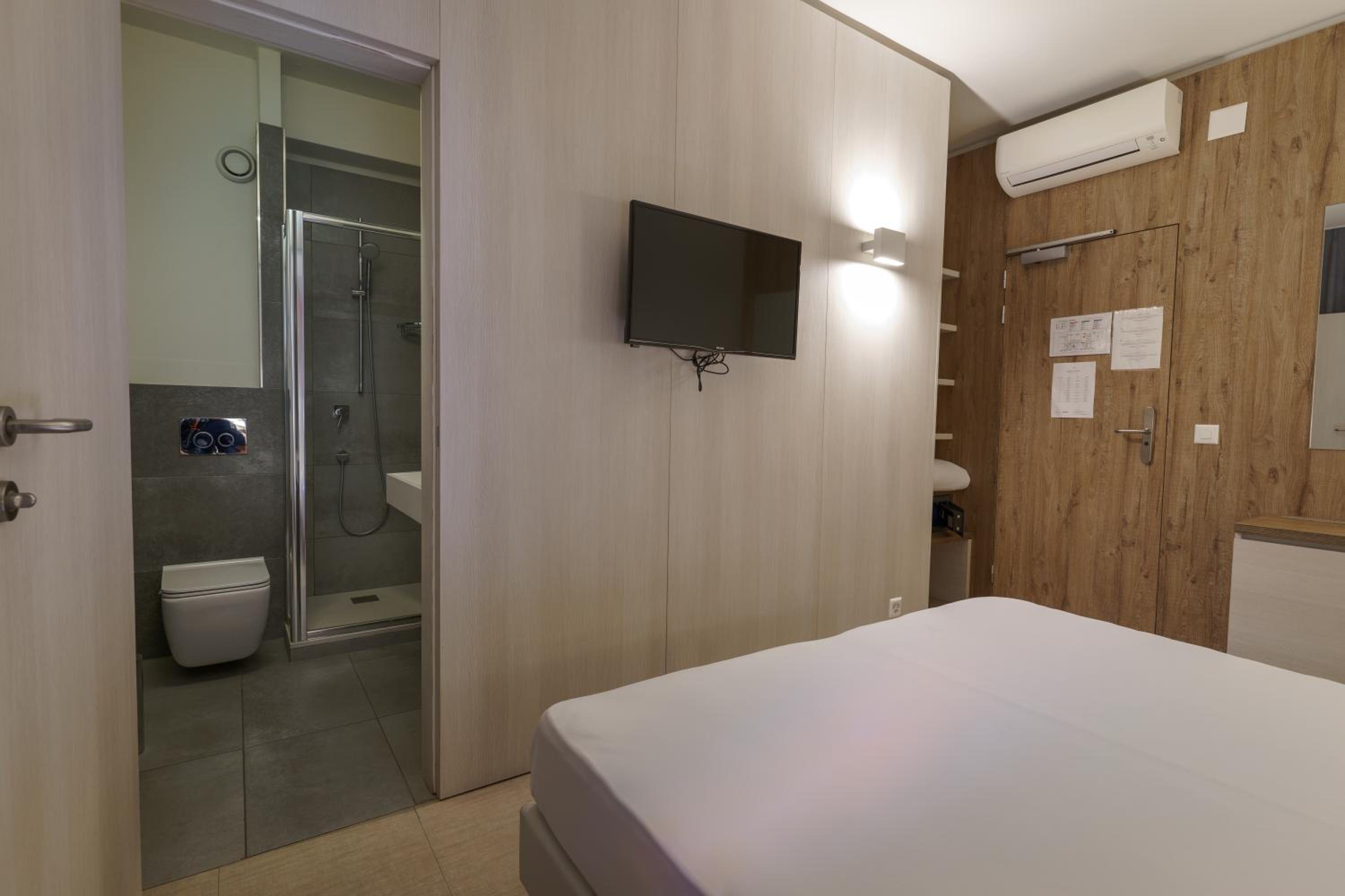 Superior Double Room with Balcony photo 2
