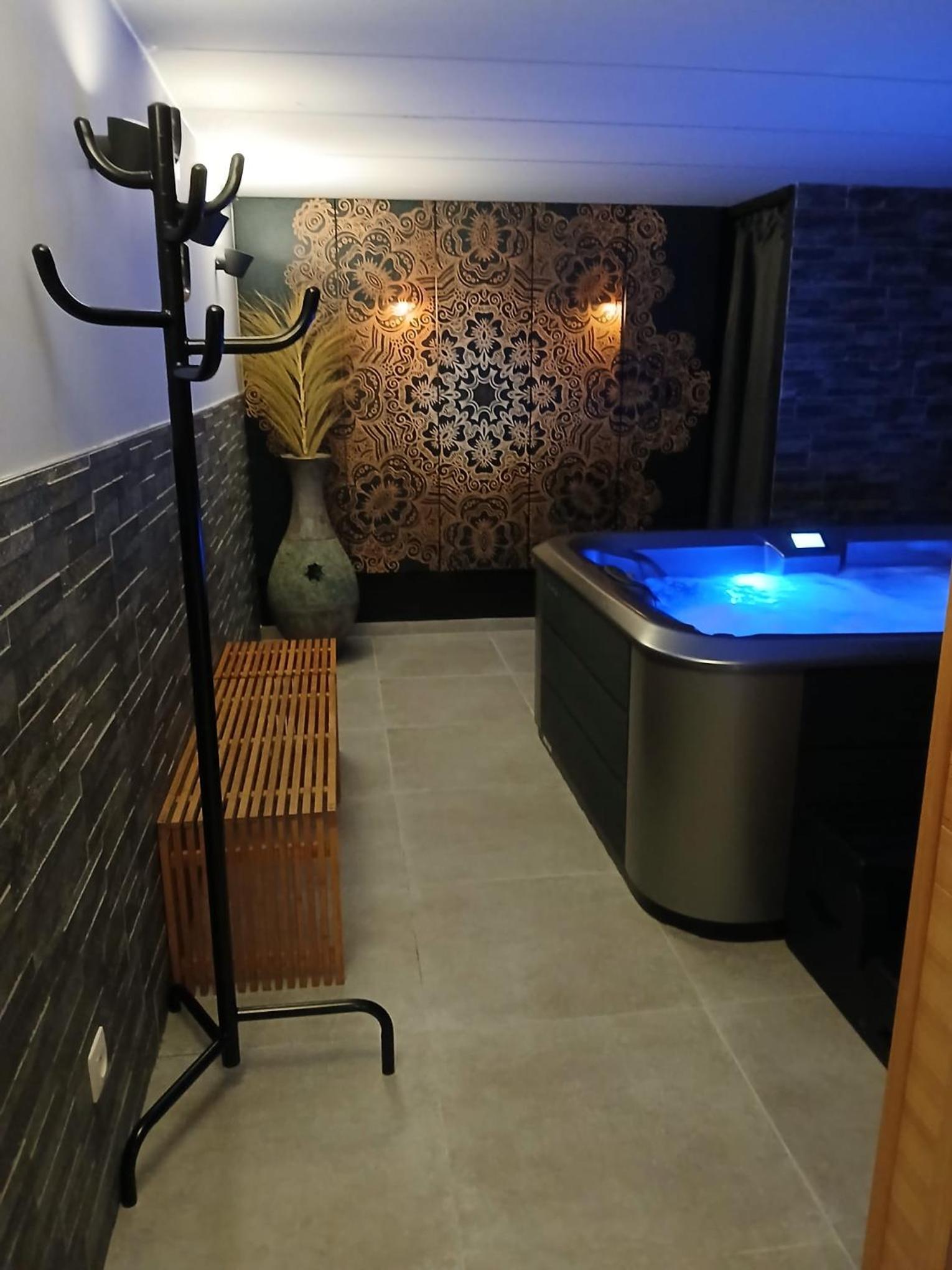 One-Bedroom House photo 2