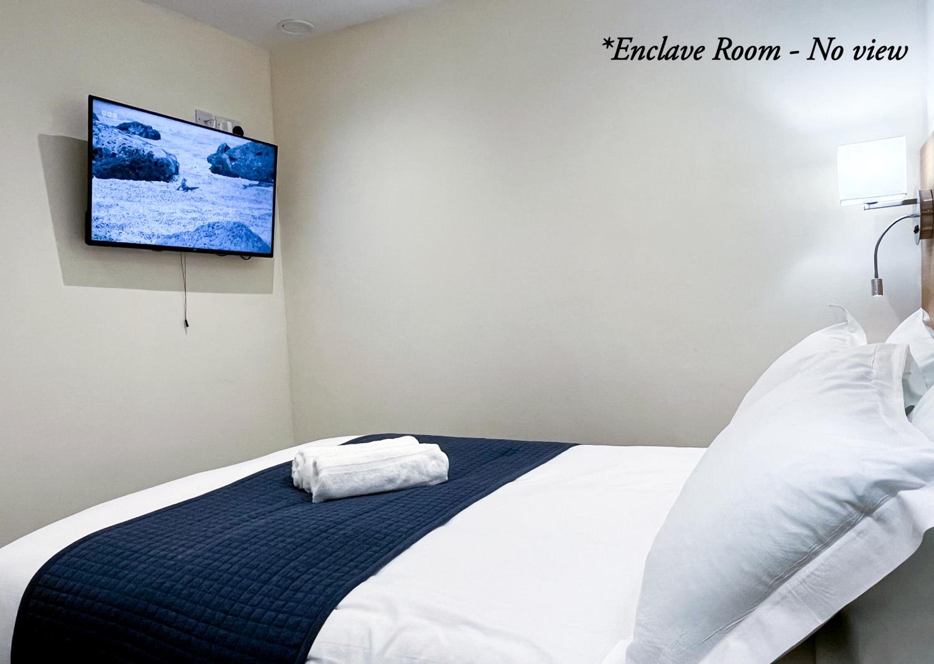 Budget Double Room photo 3