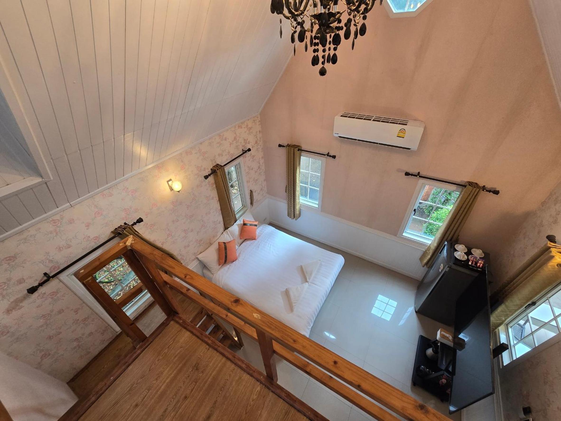 Superior Bungalow with Bath Tub - Photo 9