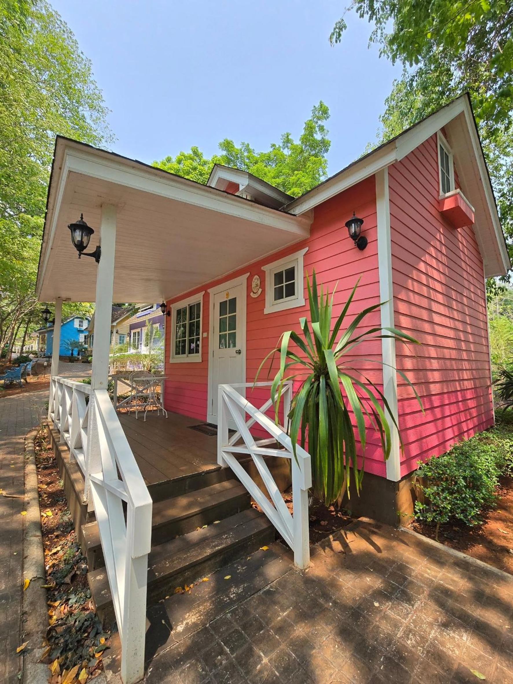 Family Bungalow - Photo 7