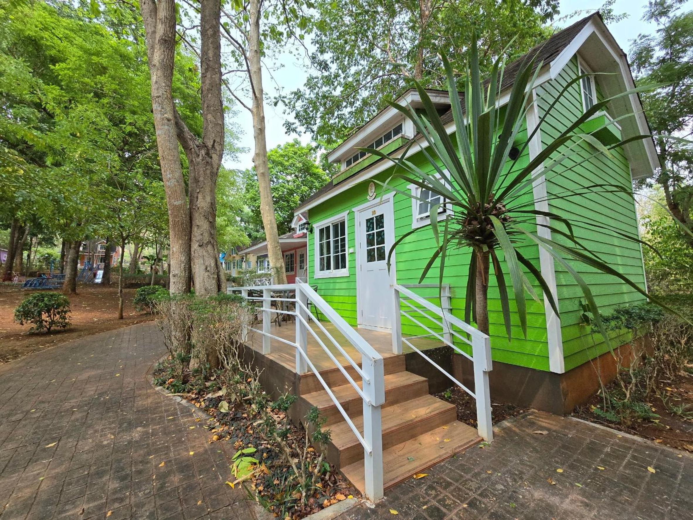 Family Bungalow - Photo 8
