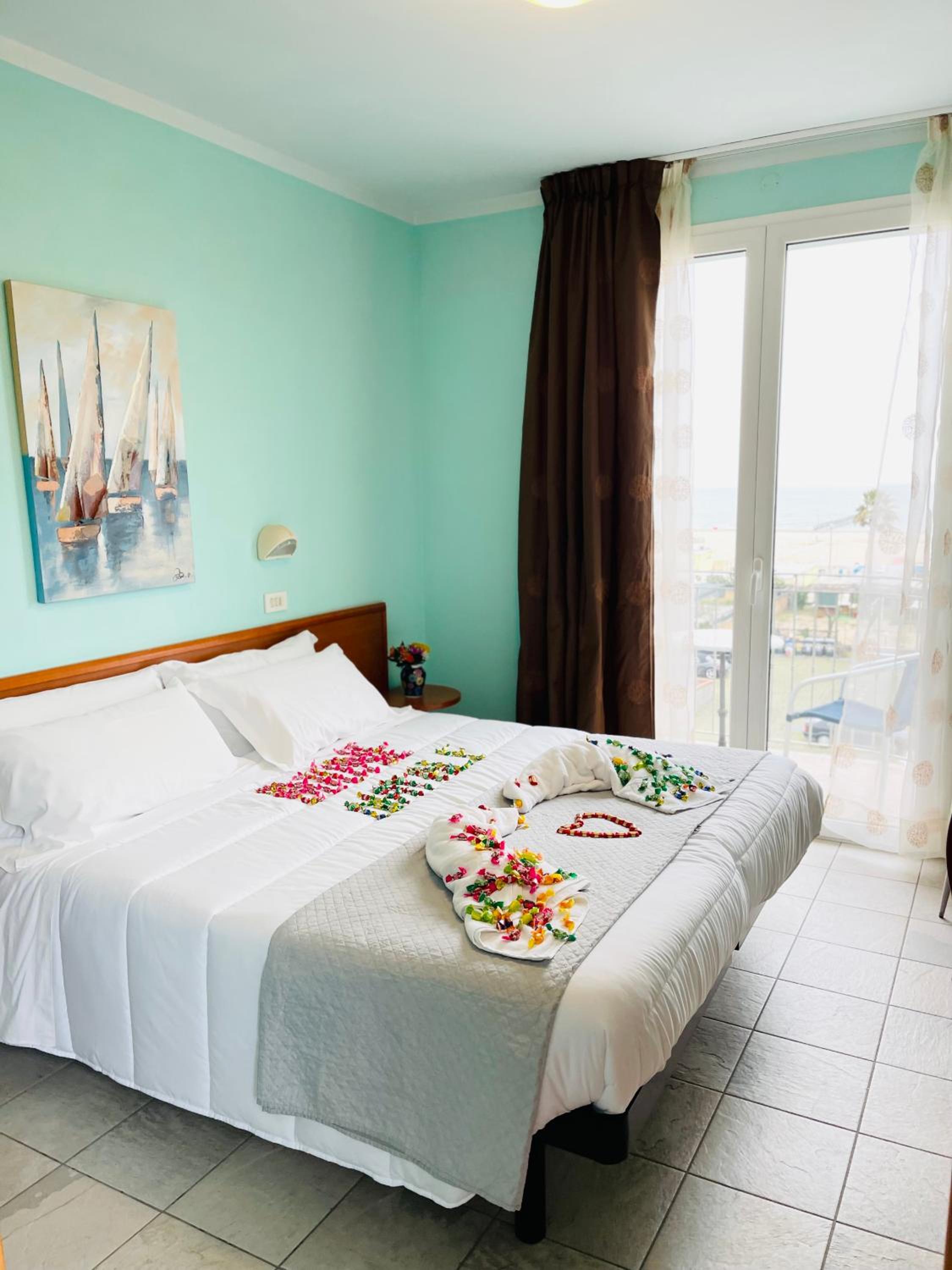 Double Room With Balcony And Sea View
