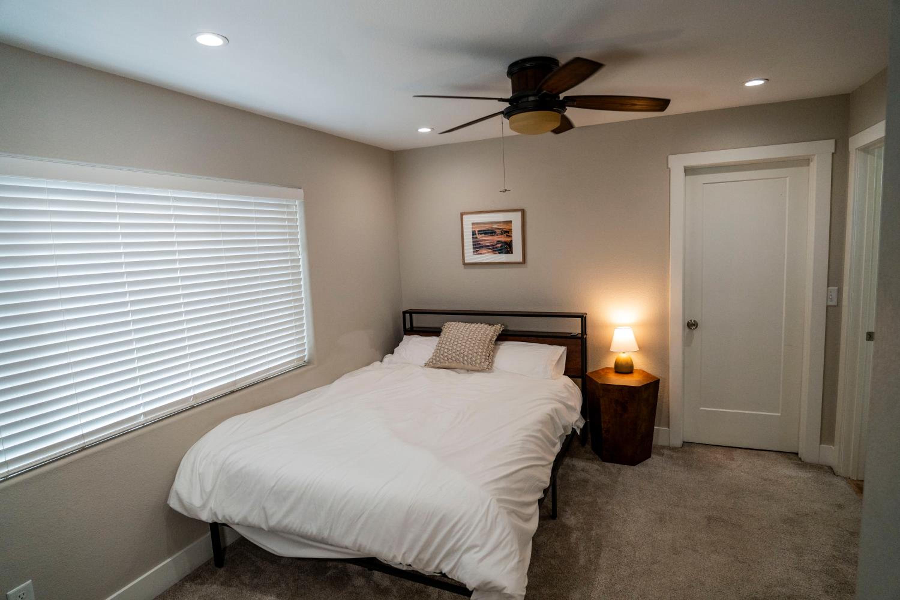 One-Bedroom House photo 1