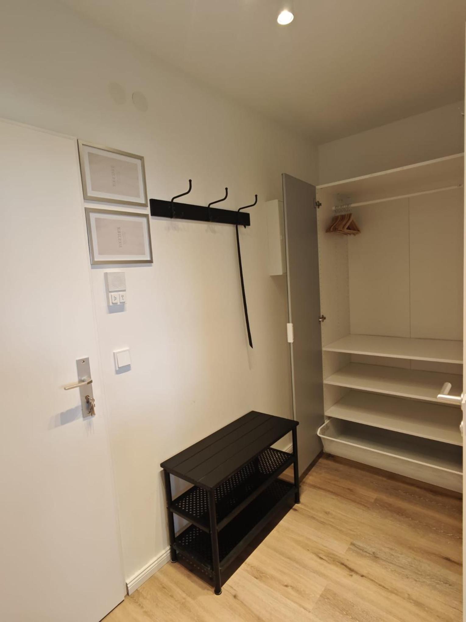 One-Bedroom Apartment photo 2