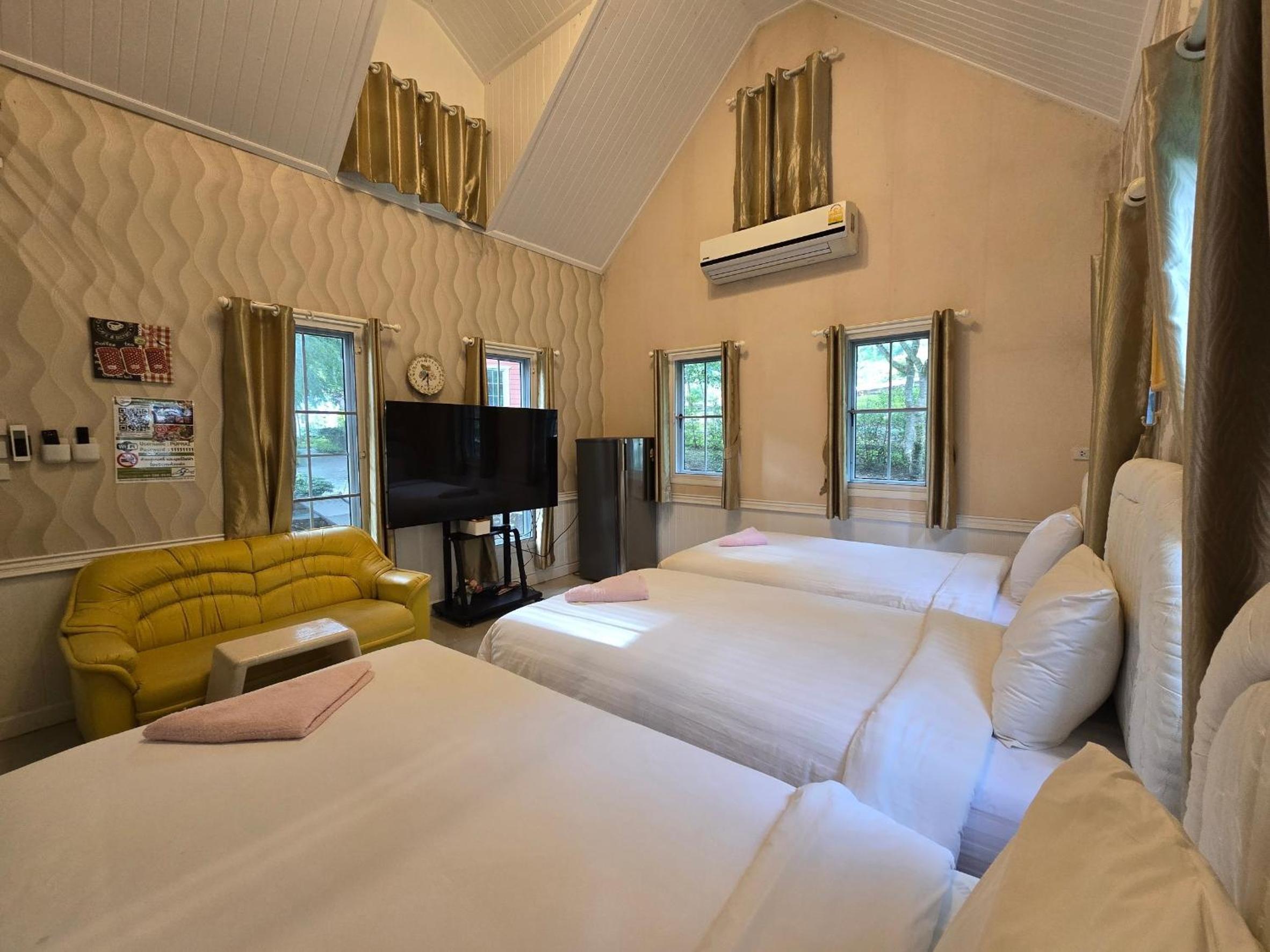 Deluxe Bungalow - Photo 5