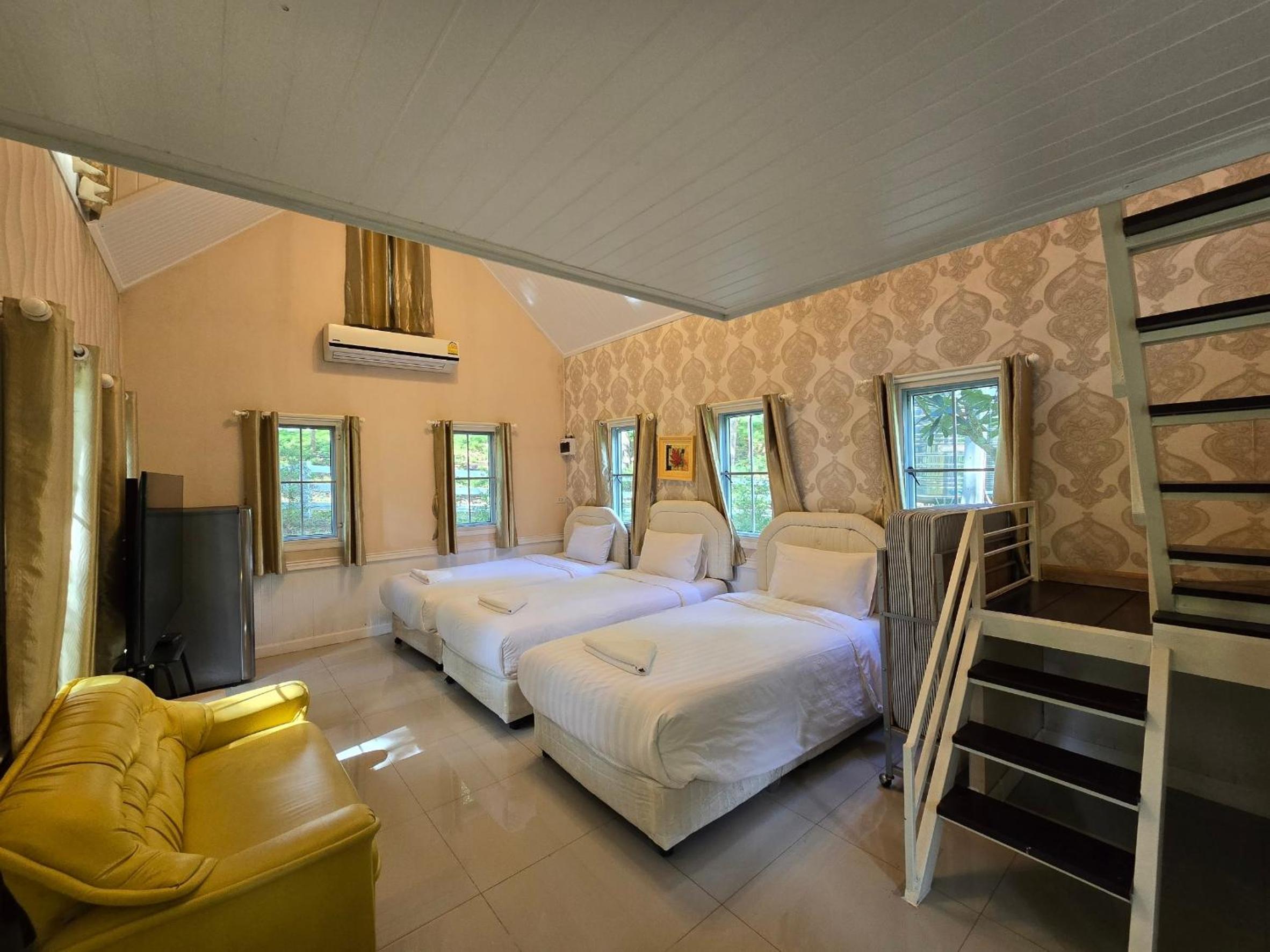 Deluxe Bungalow - Photo 6
