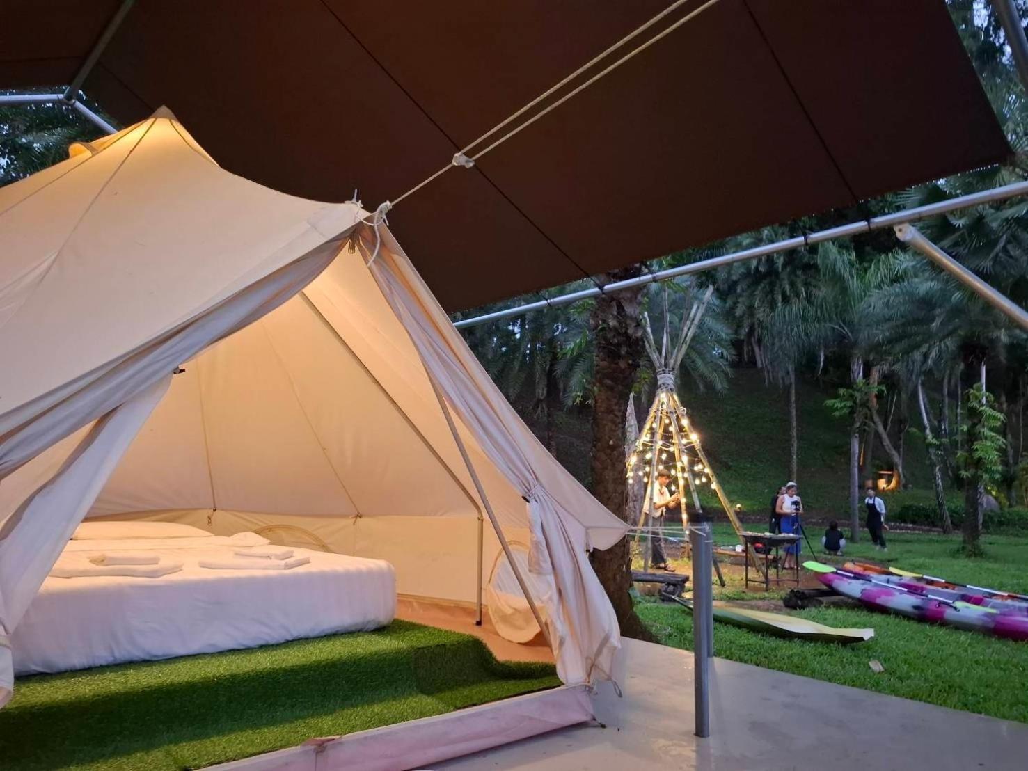 Tent - Photo 1