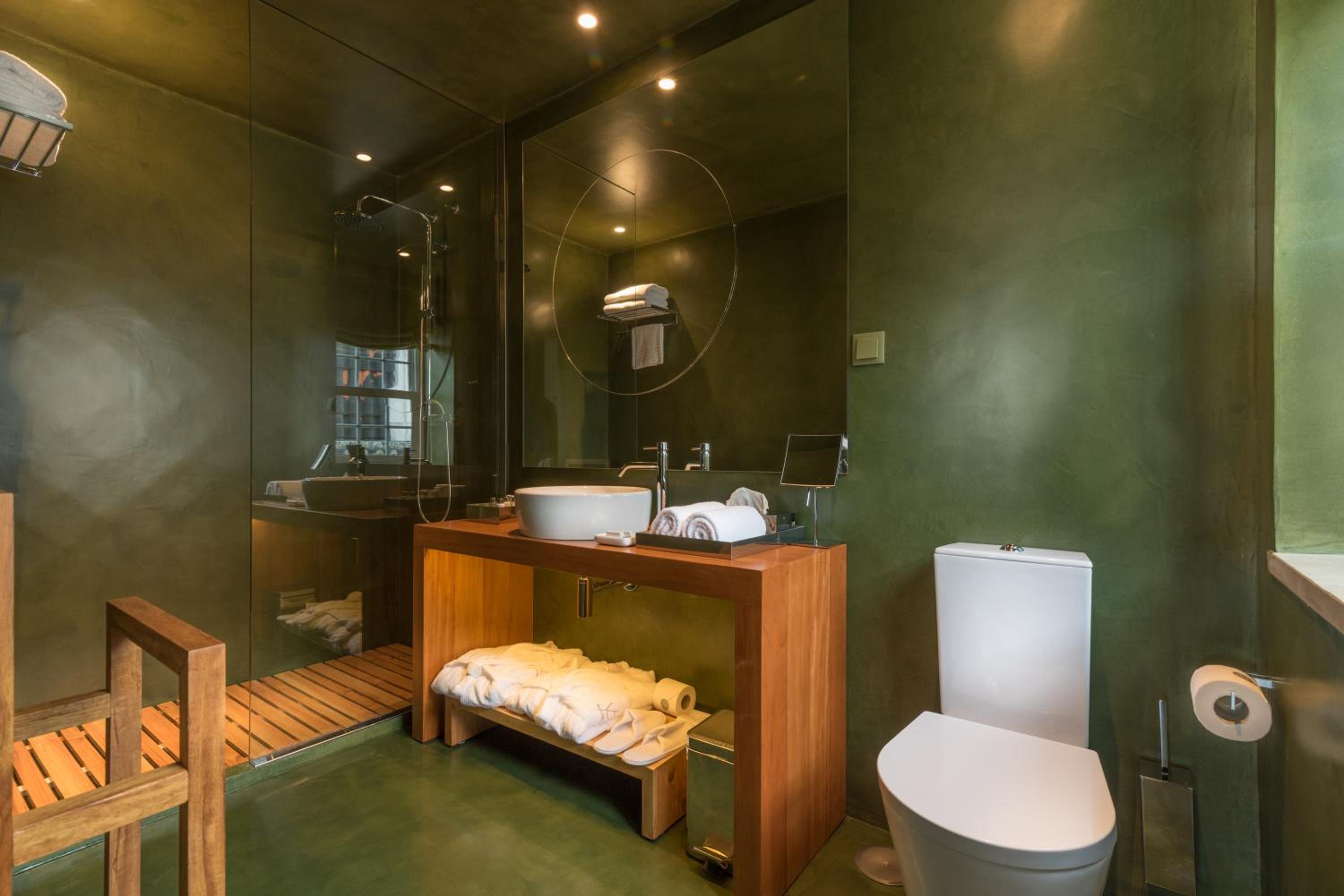 Double Room - Photo 5