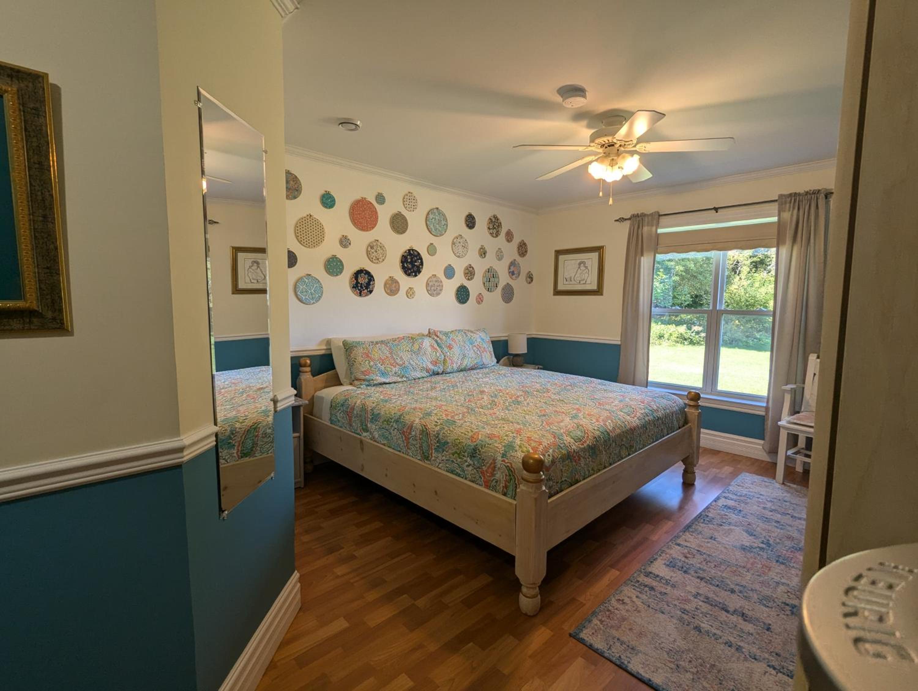 Deluxe King Room photo 1