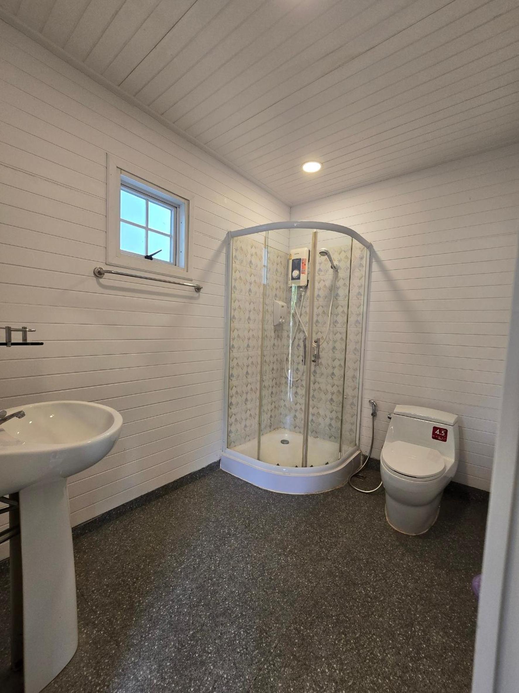 Standard Bungalow - Photo 2