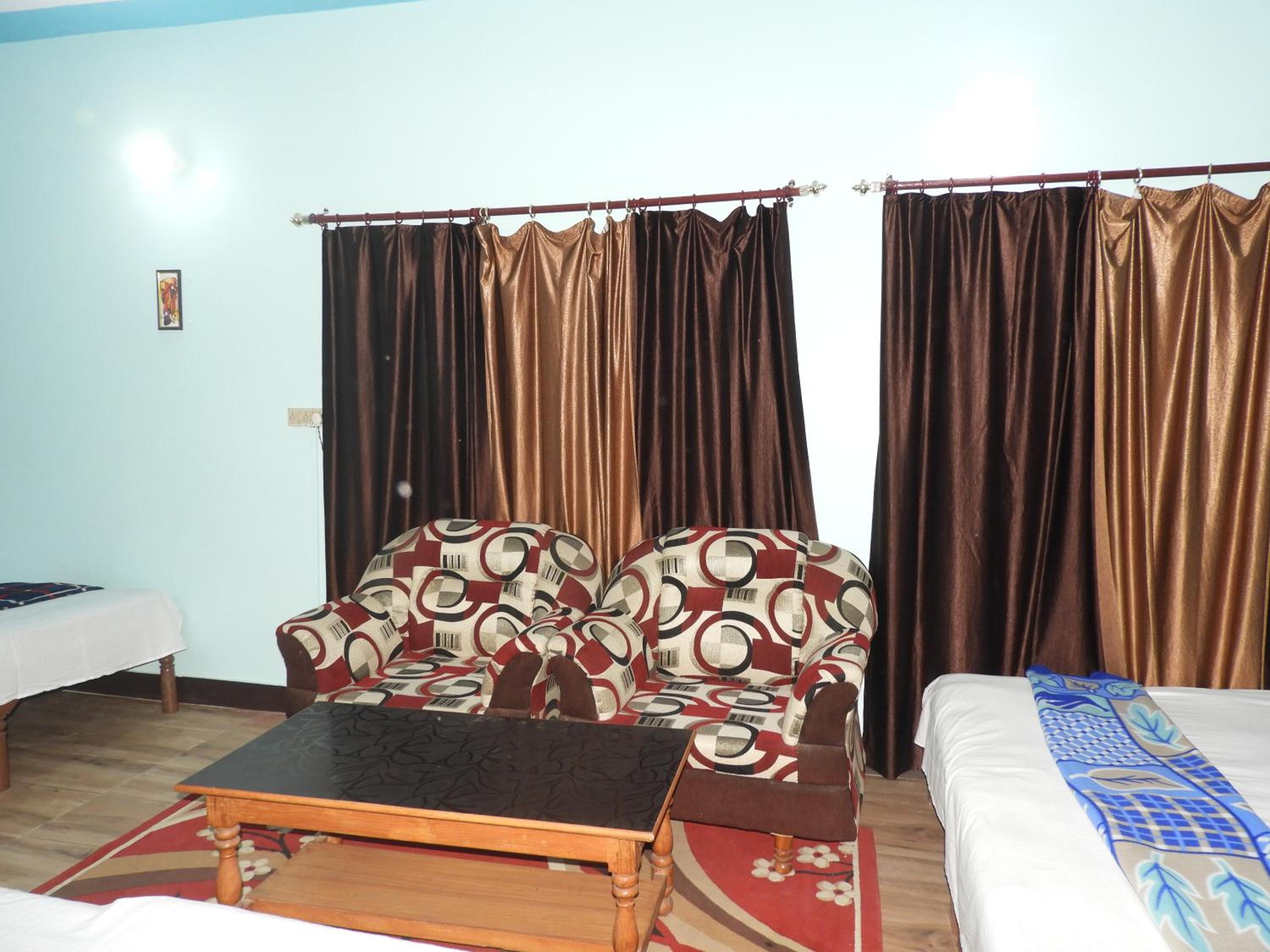 Deluxe Family Room photo 2