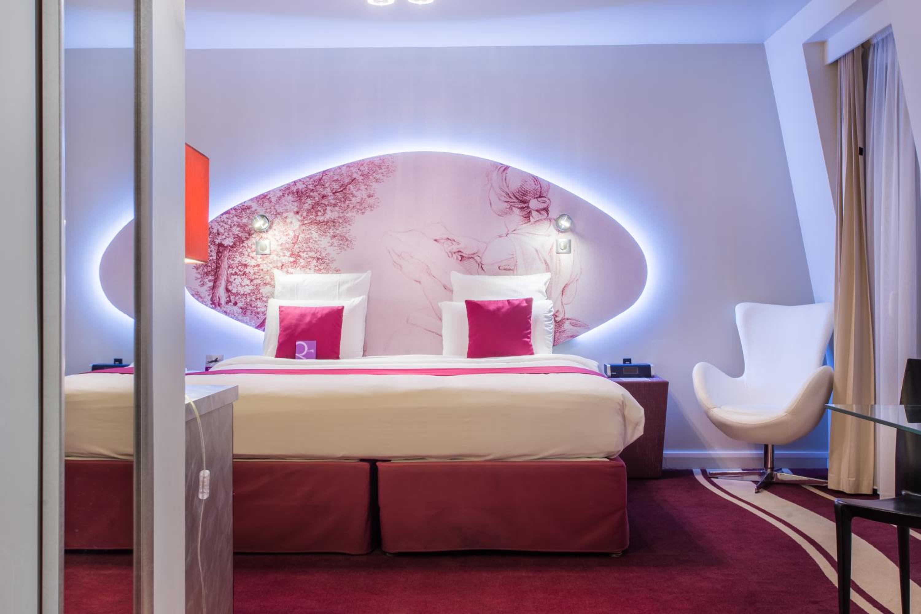 Privilege King Room photo 2