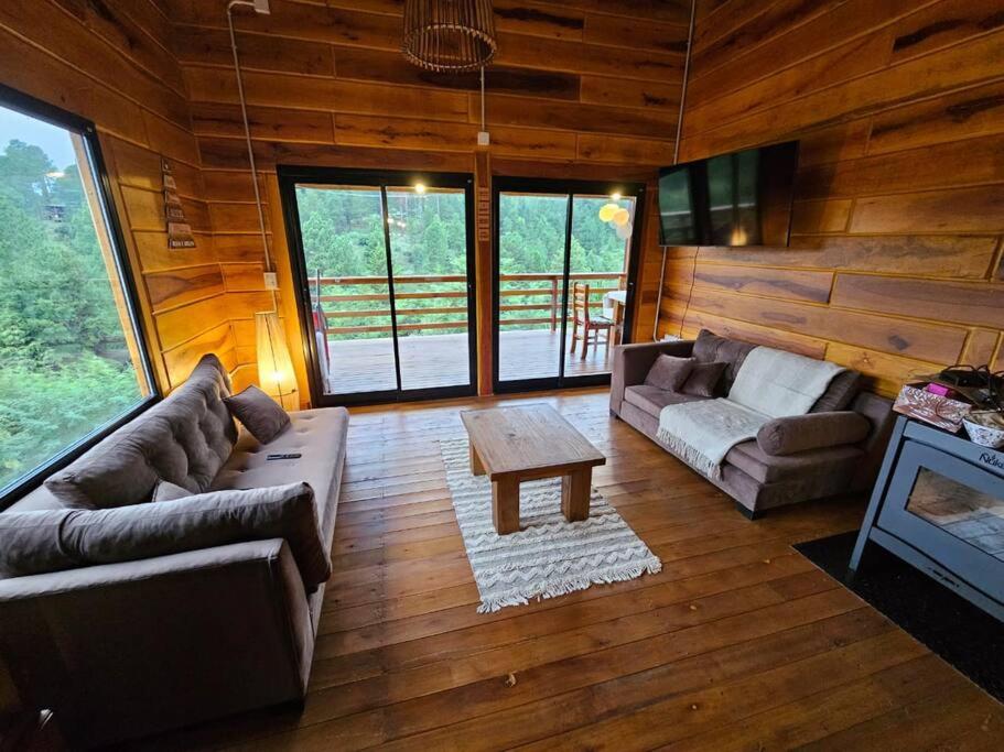 Three-Bedroom Chalet photo 1