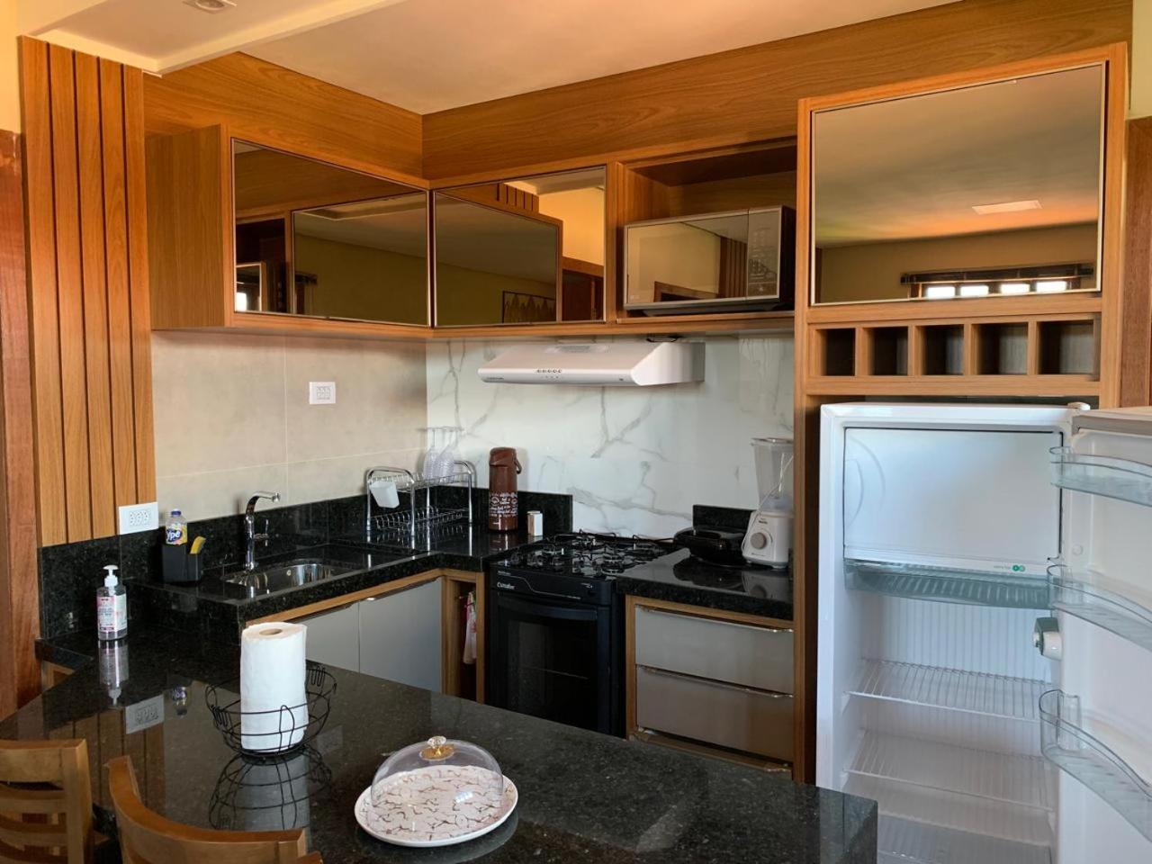 One-Bedroom Apartment with View photo 3
