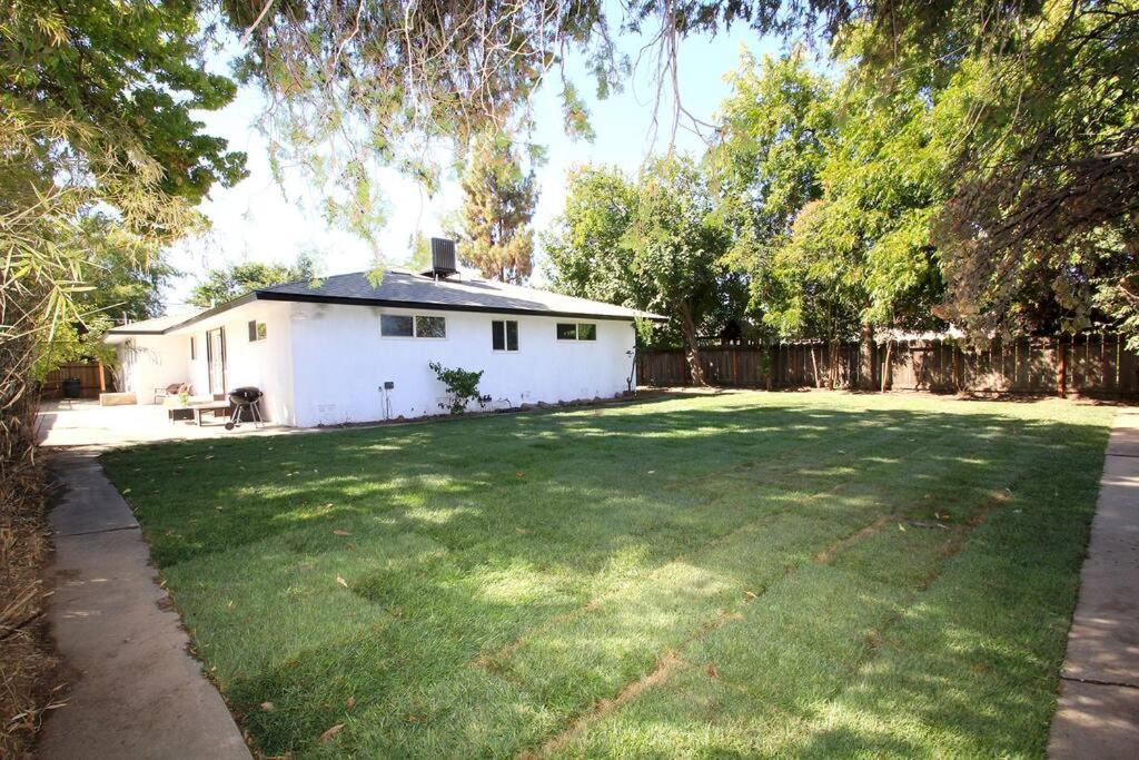 Four-Bedroom House photo 2