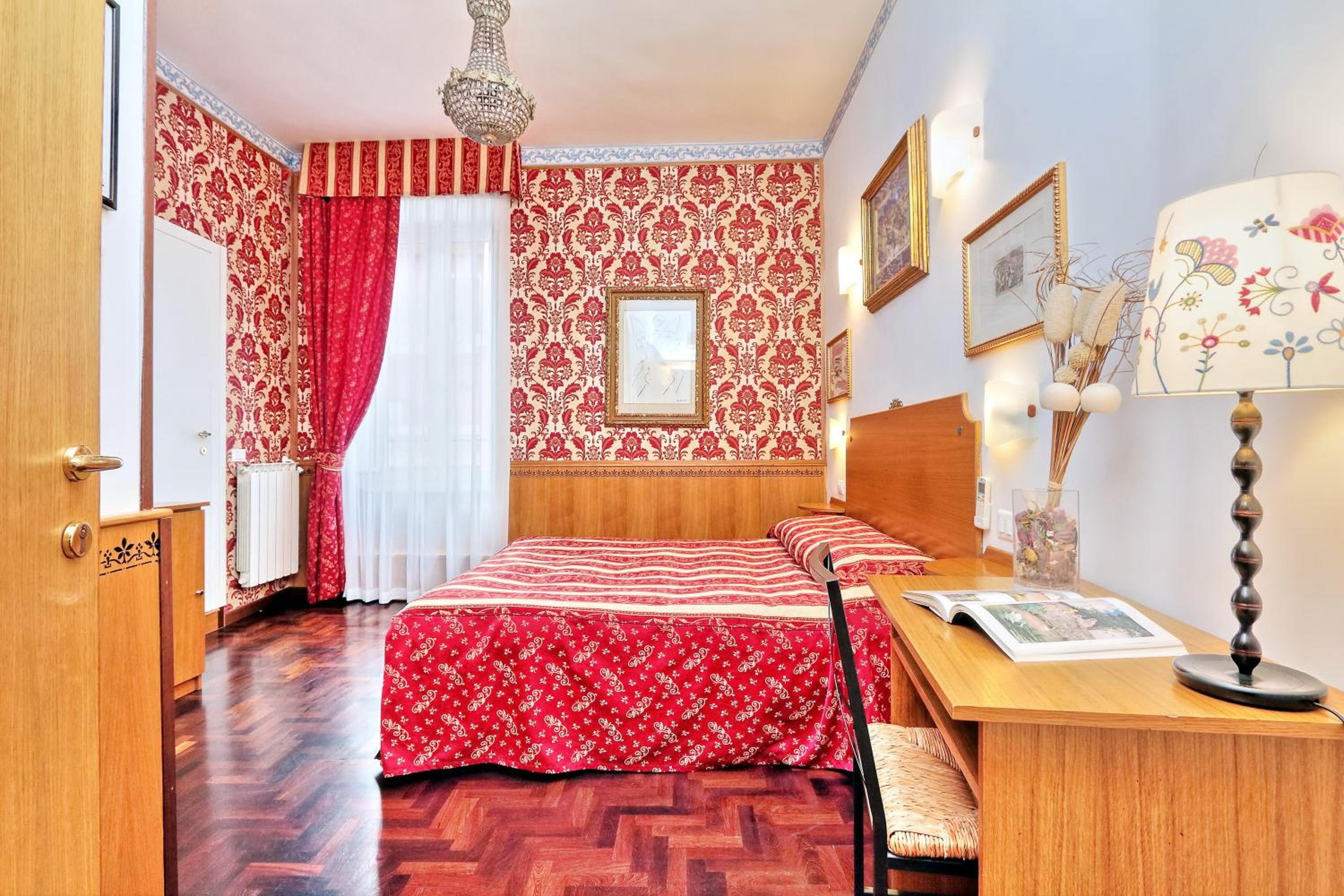 Double Room photo 3