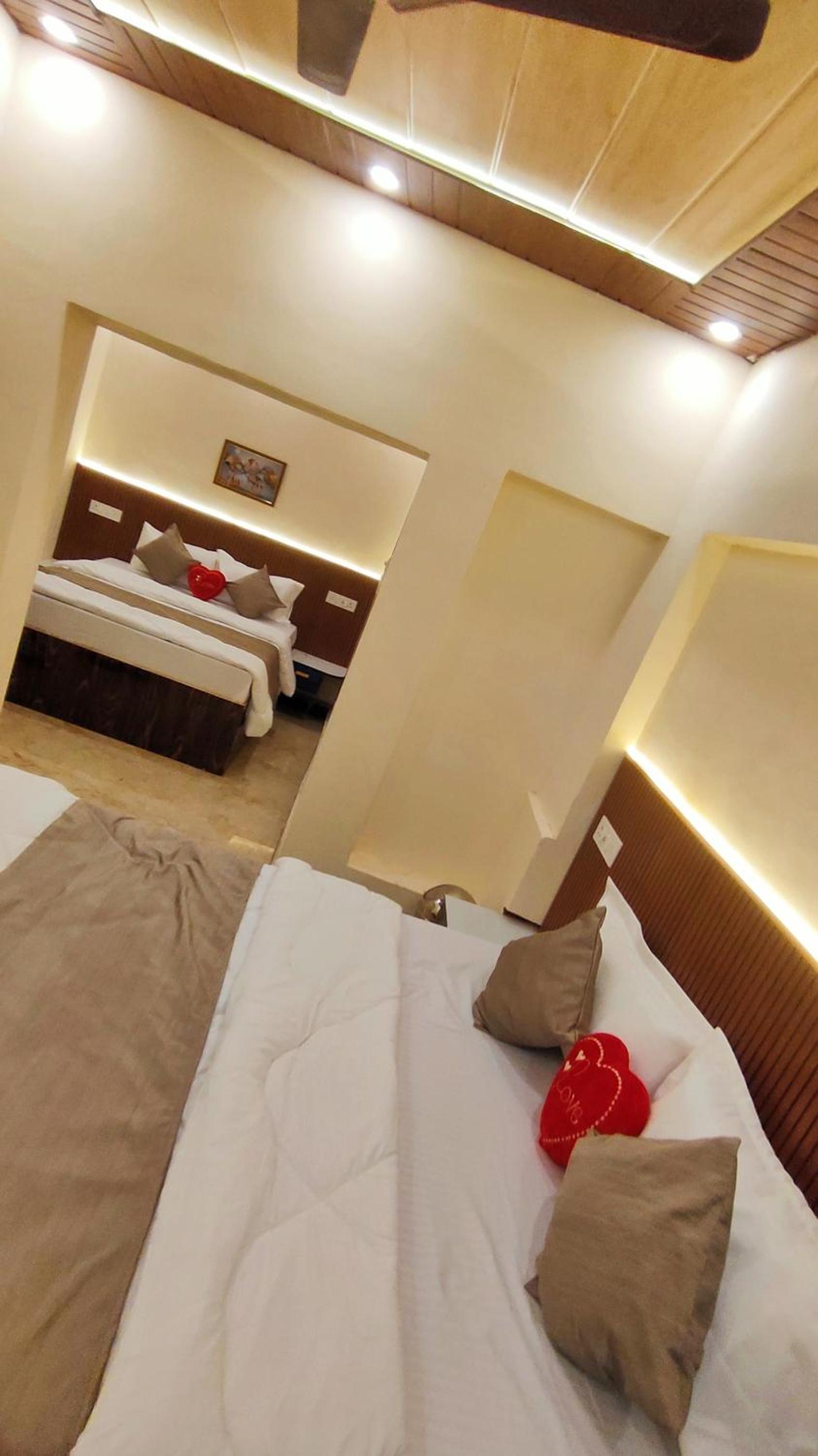 Deluxe Family Suite photo 2