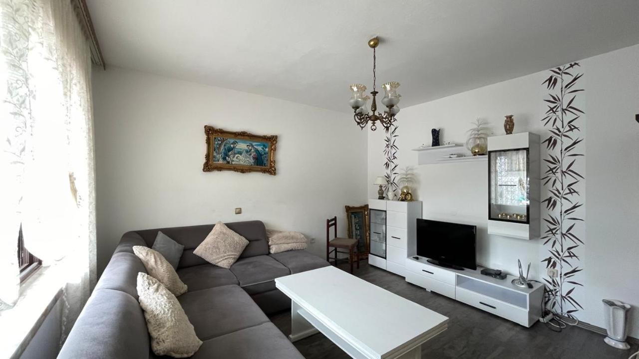 Three-Bedroom Apartment photo 1
