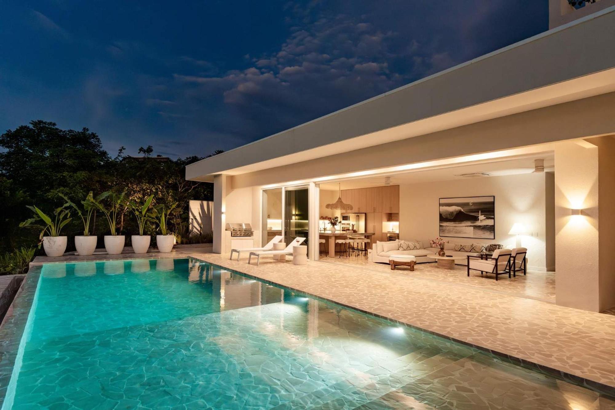Villa photo 1