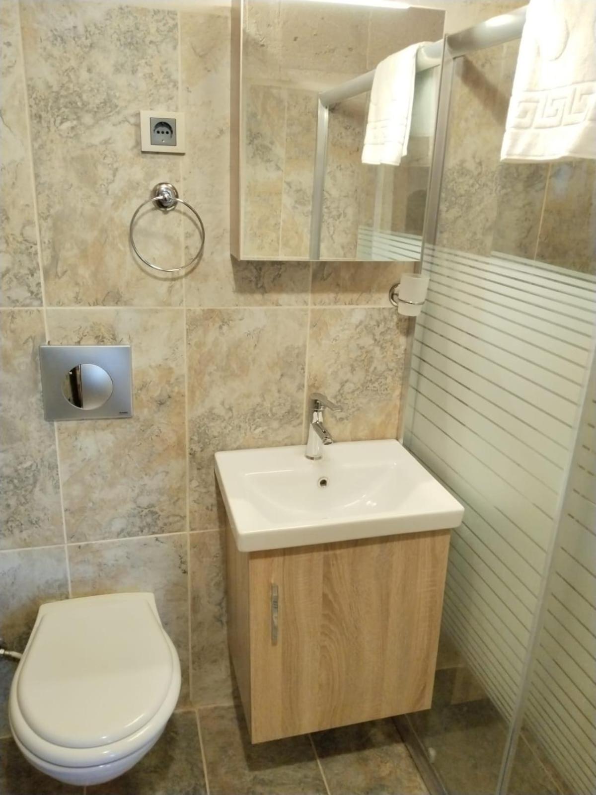 Triple Room - Photo 7