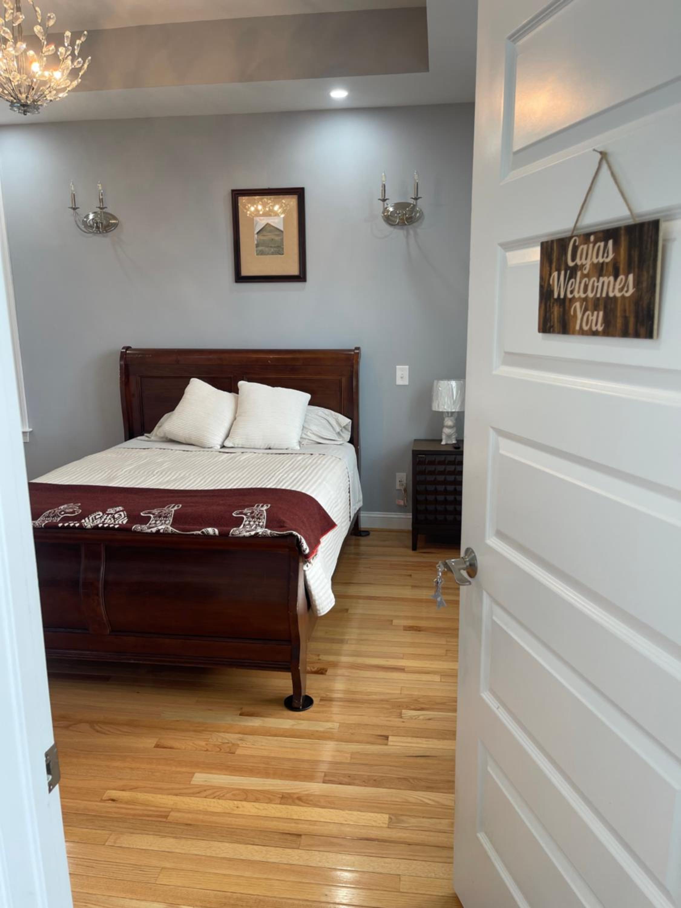 Deluxe Queen Room