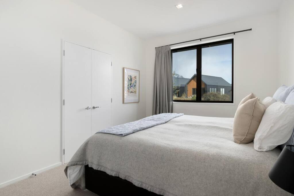 Three-Bedroom Vacation Home  photo 3