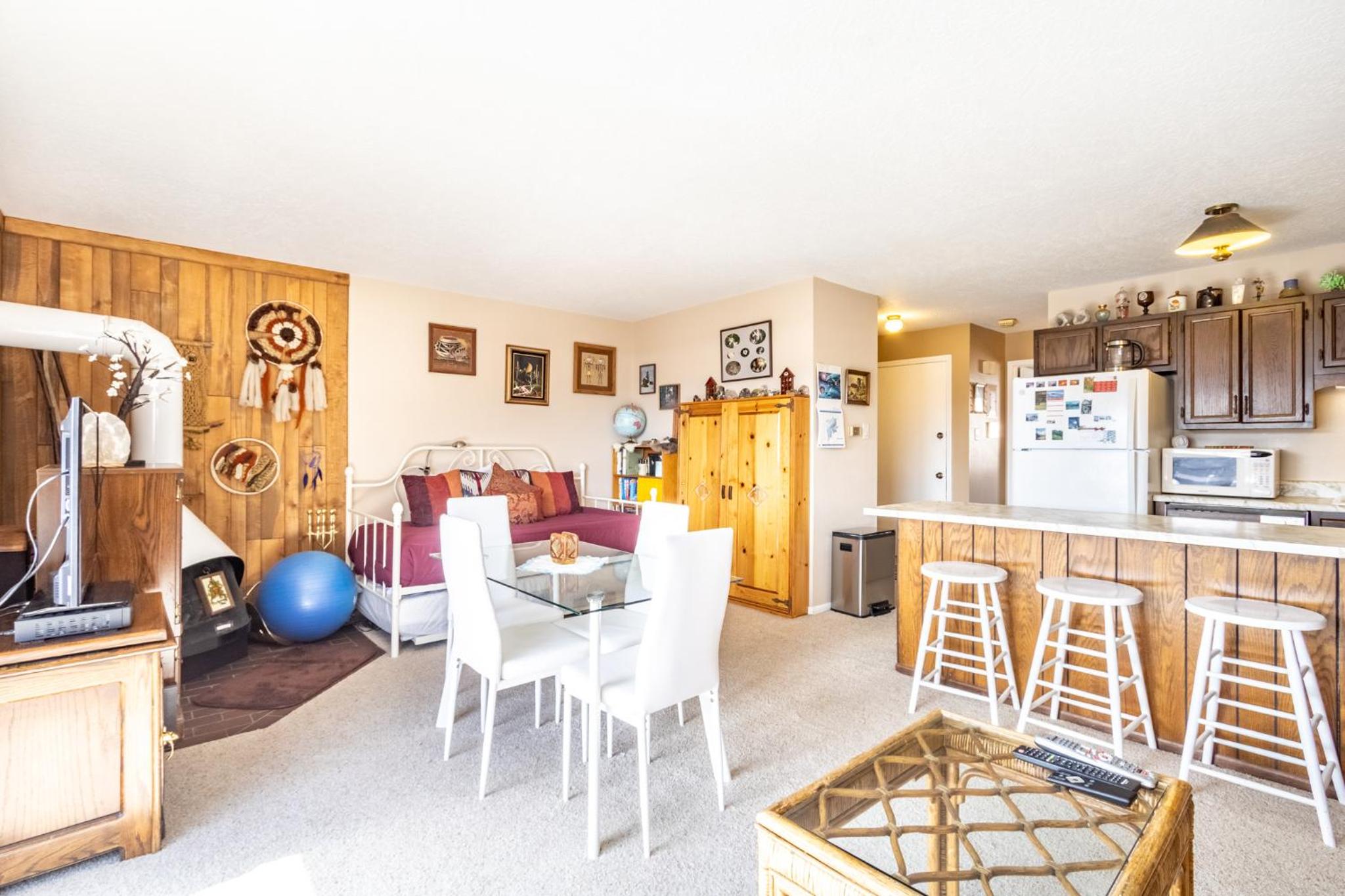 Apartment photo 1