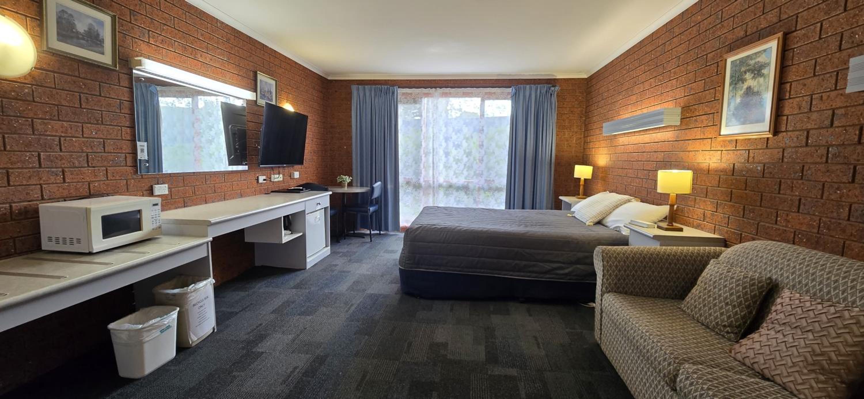 Executive Queen Room photo 2