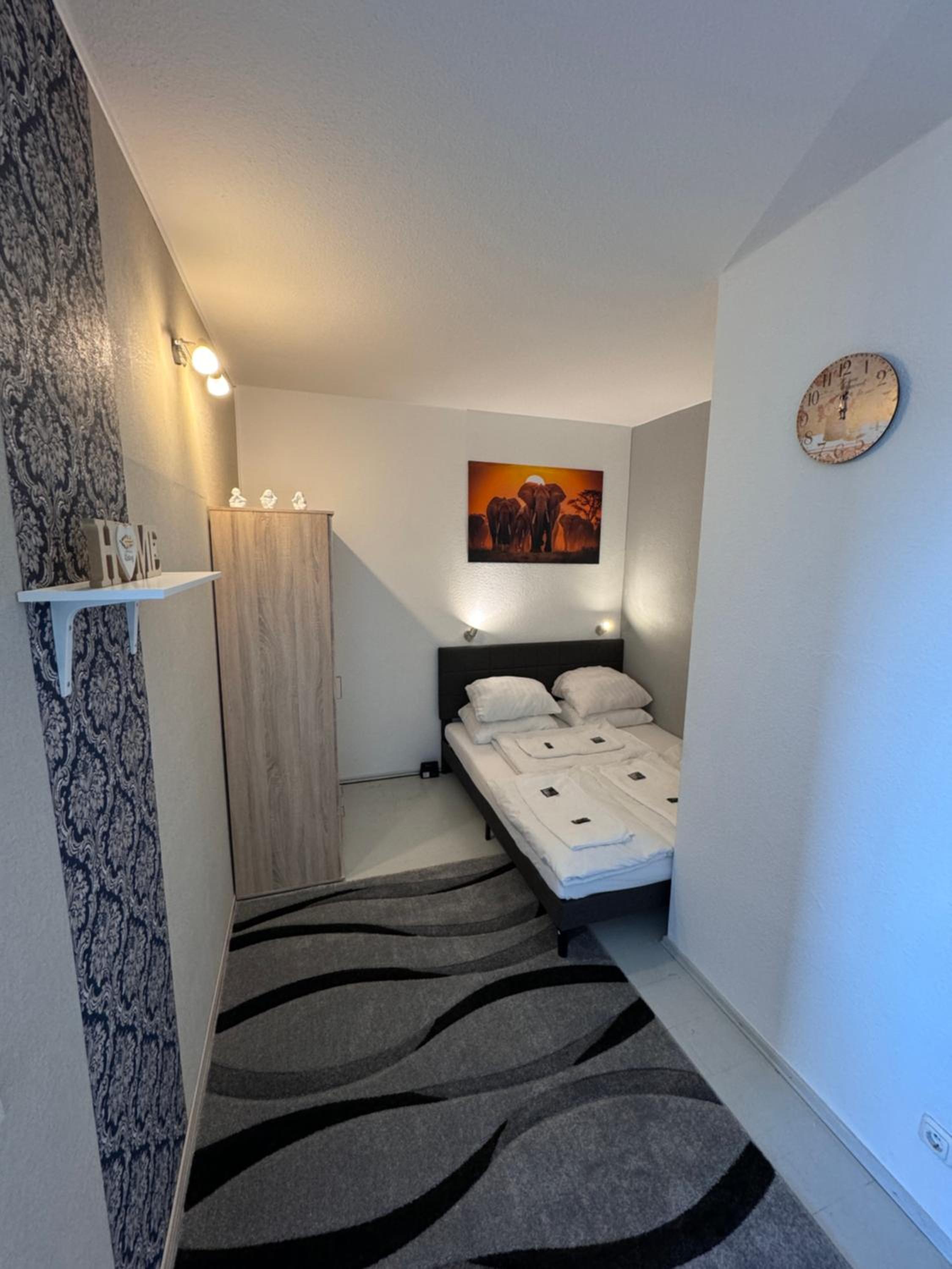 One-Bedroom Apartment photo 3