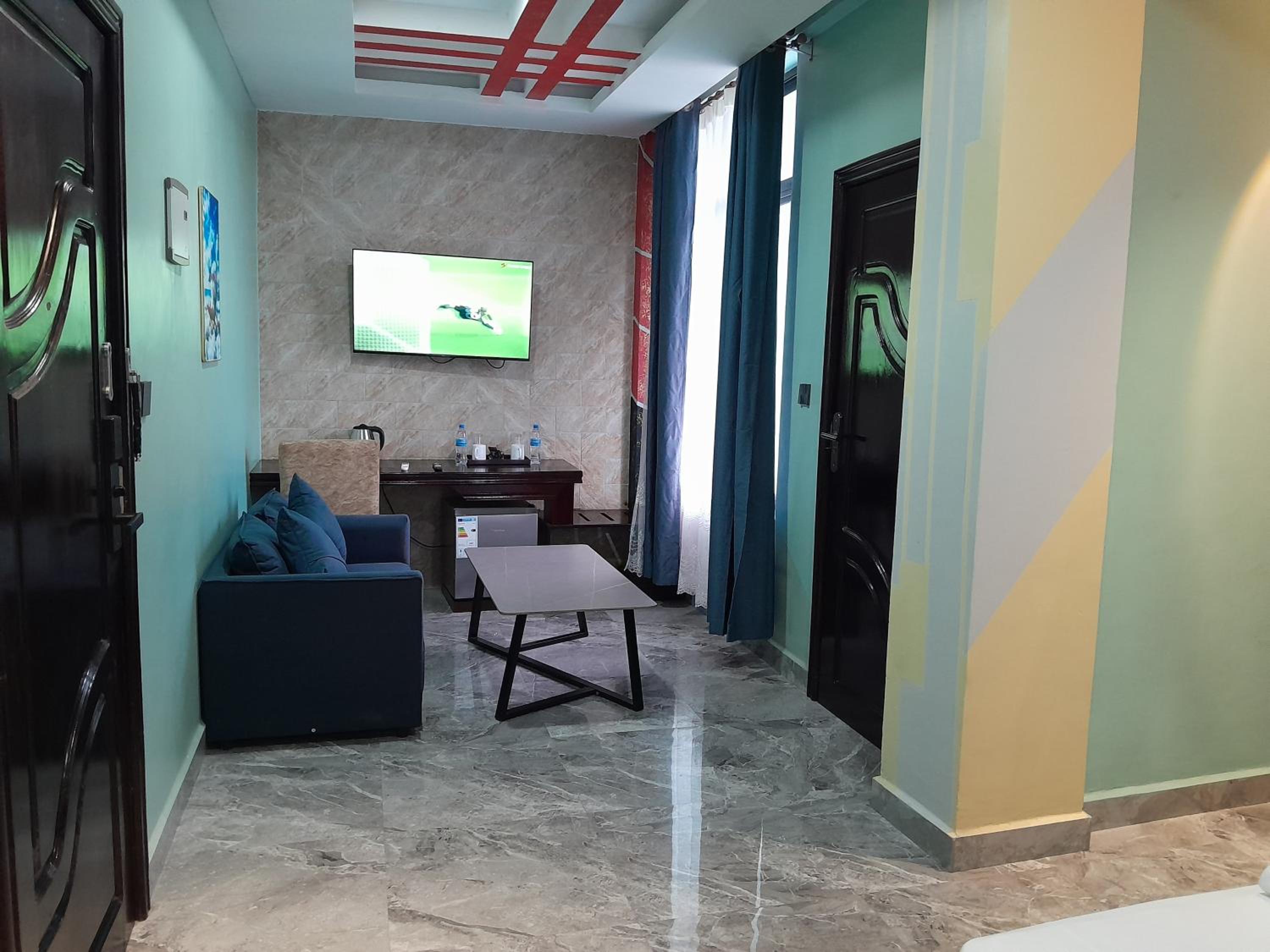 Executive Suite photo 2