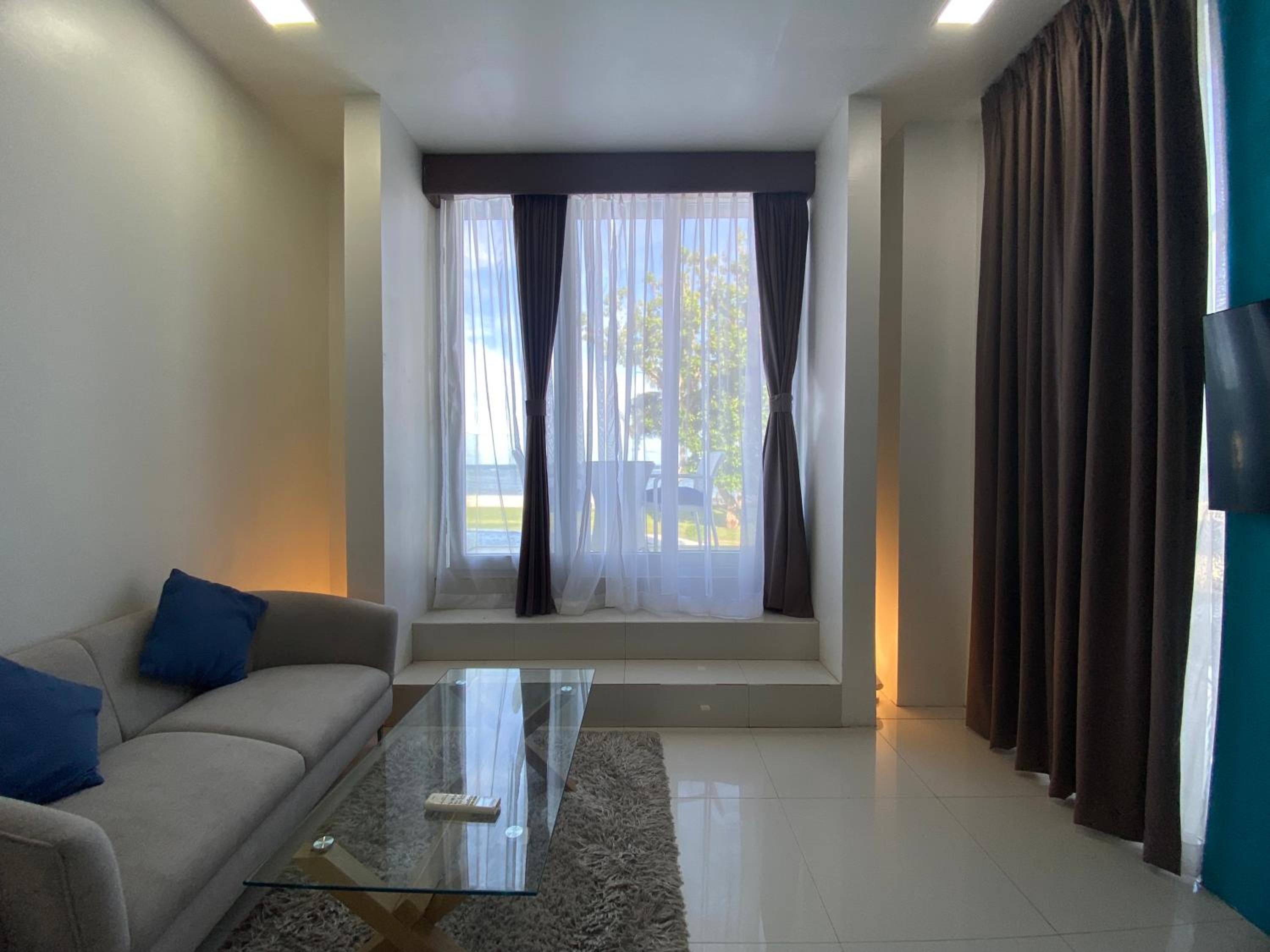 Deluxe Room - Photo 5